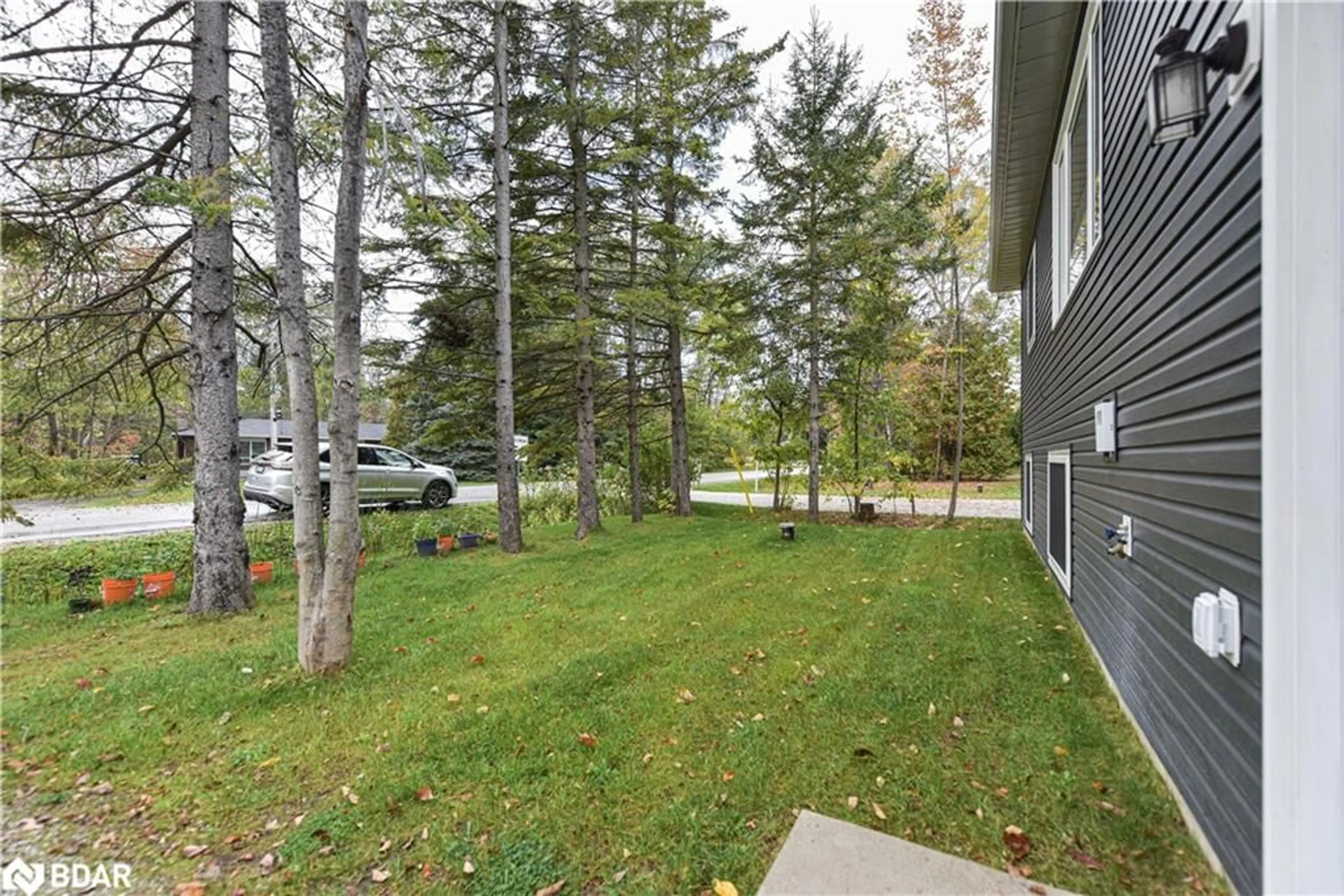 A pic from exterior of the house or condo for 2082 Centre Ave, Ardtrea Ontario L3V 6H3