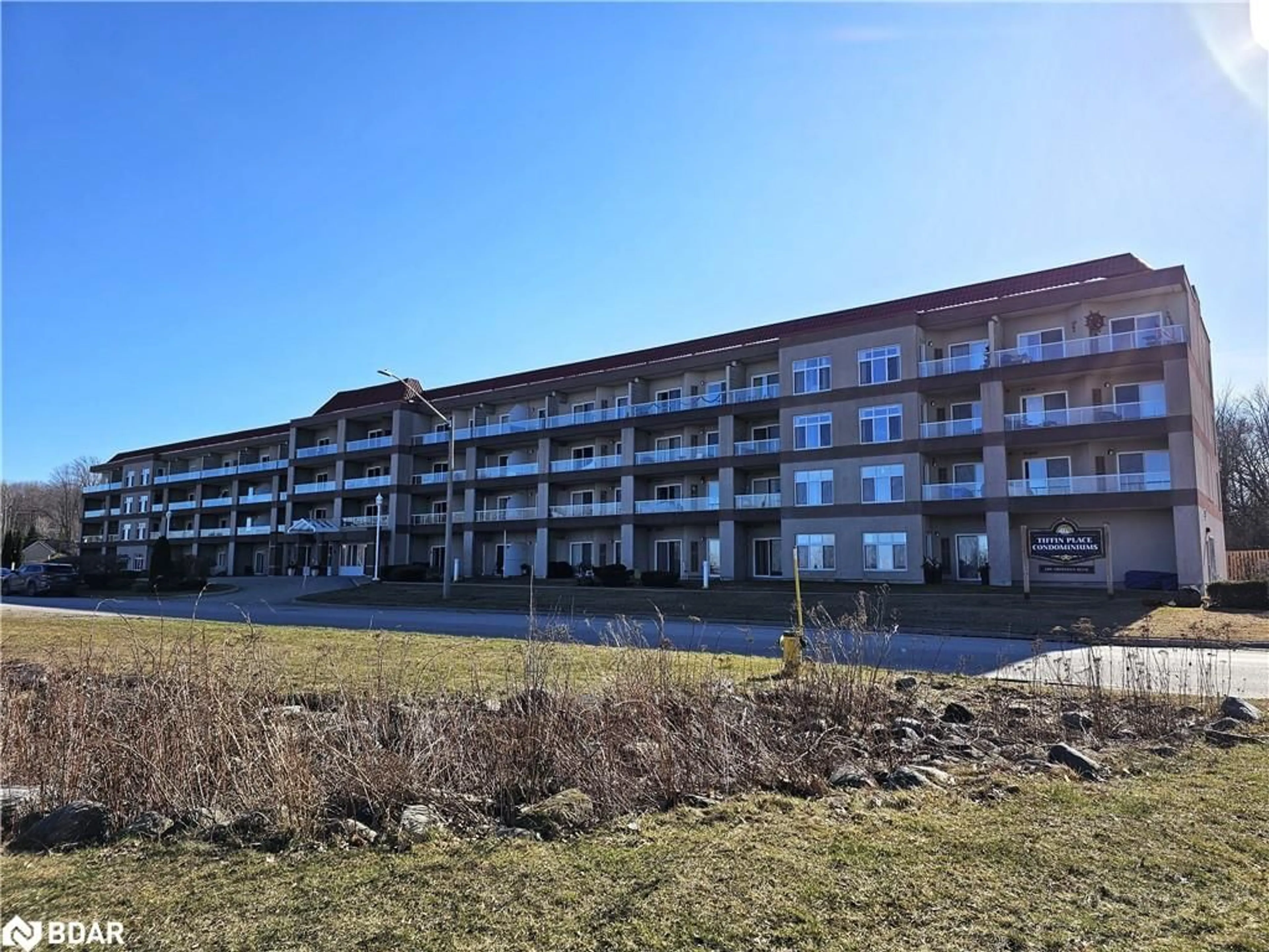 A pic from exterior of the house or condo for 280 Aberdeen Blvd #411, Midland Ontario L4R 5N4