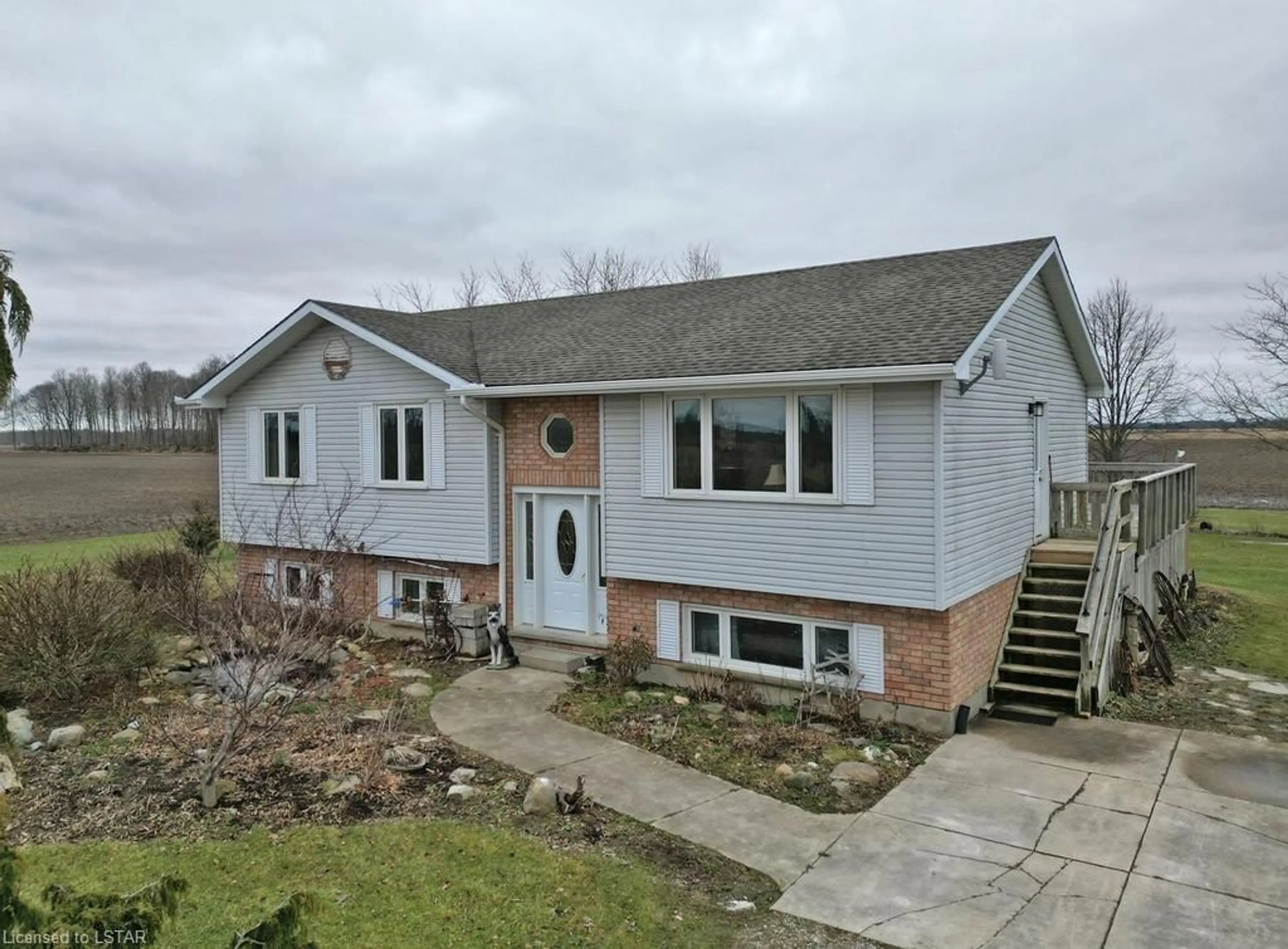 Frontside or backside of a home for 21217 Taits Rd, Glencoe Ontario N0L 1M0