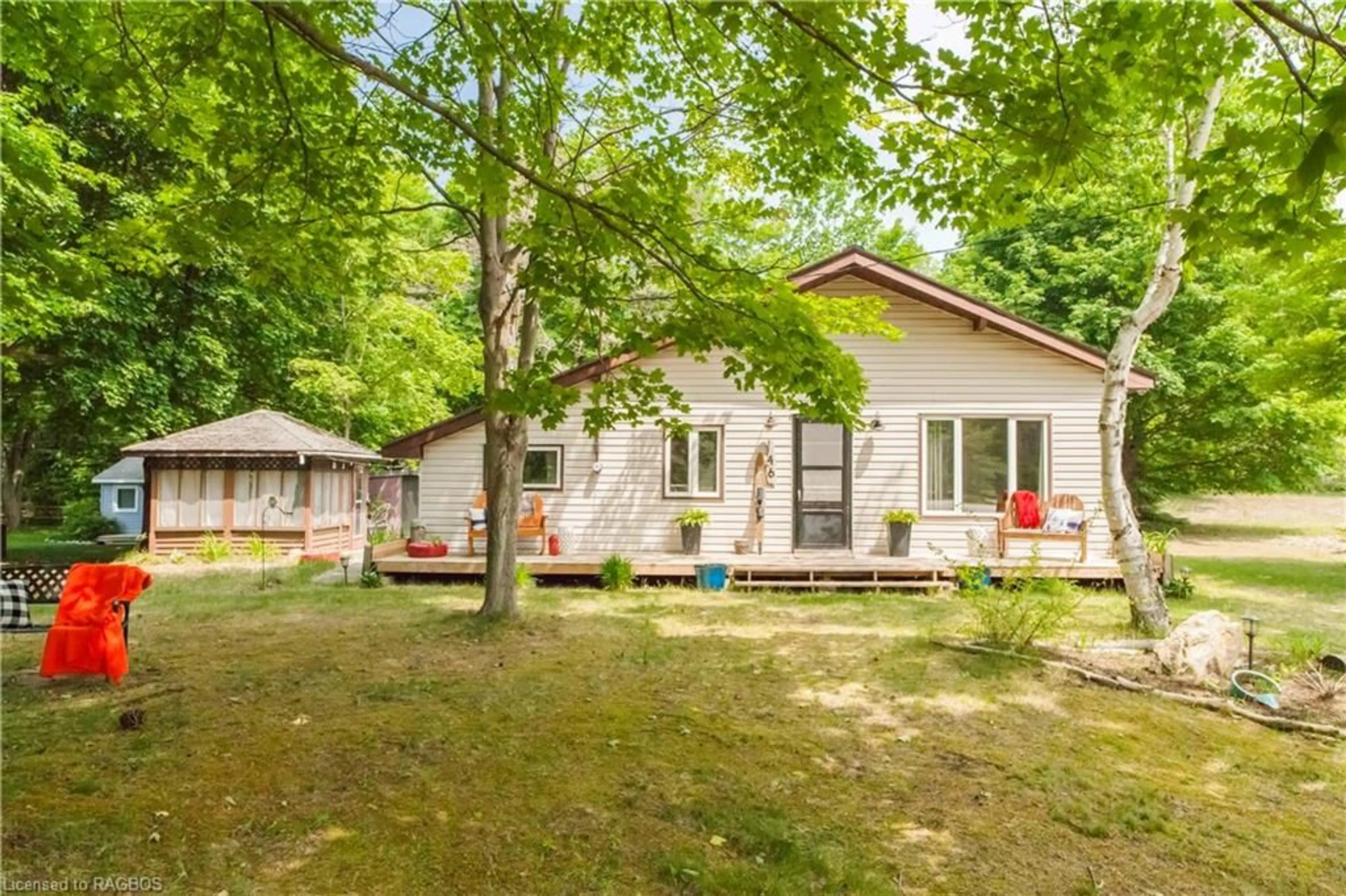 Cottage for 46 Allister Pl, Sauble Beach Ontario N0H 2G0