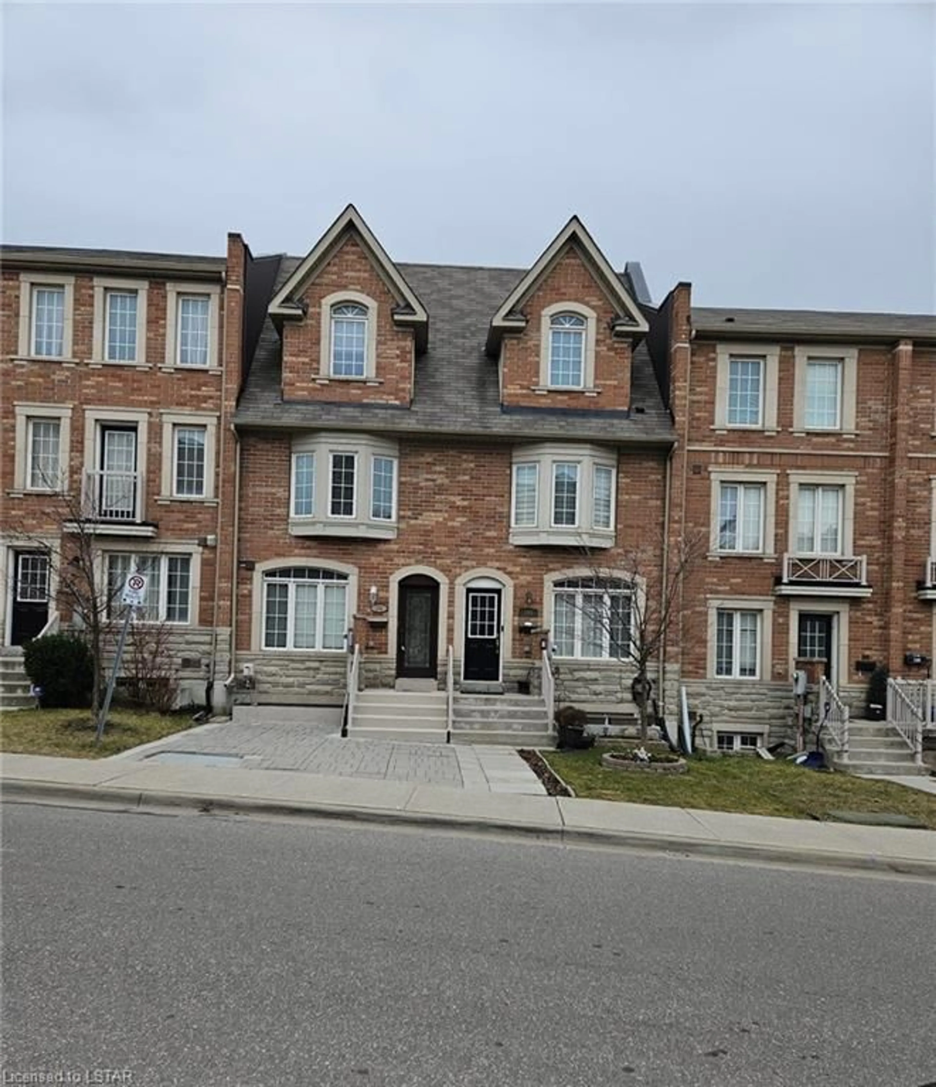 A pic from exterior of the house or condo for 104 Odoardo Di Santo Cir, North York Ontario M3L 0E4