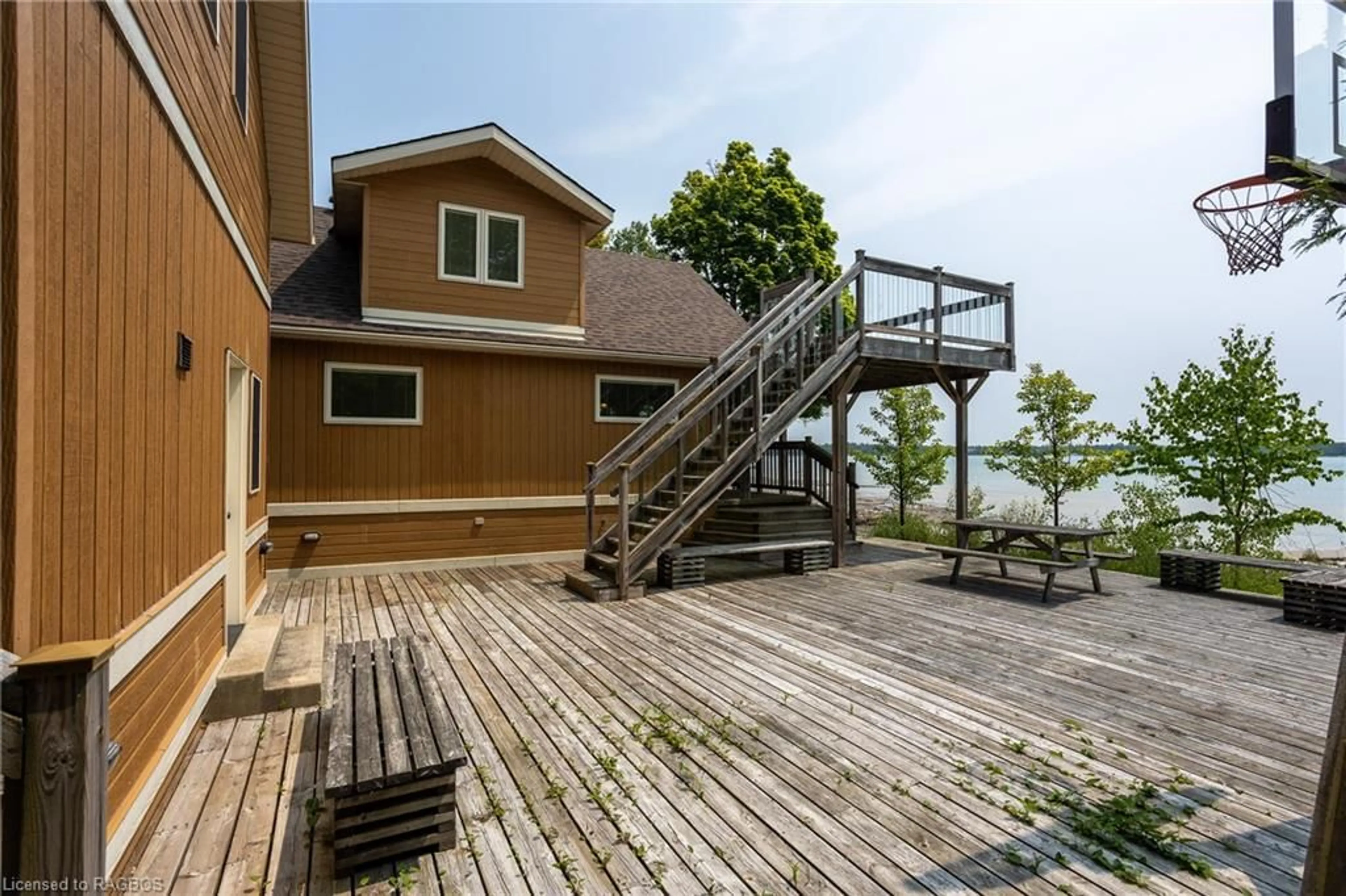 A pic from exterior of the house or condo for 584 Warner Bay Rd, Tobermory Ontario N0H 2R0