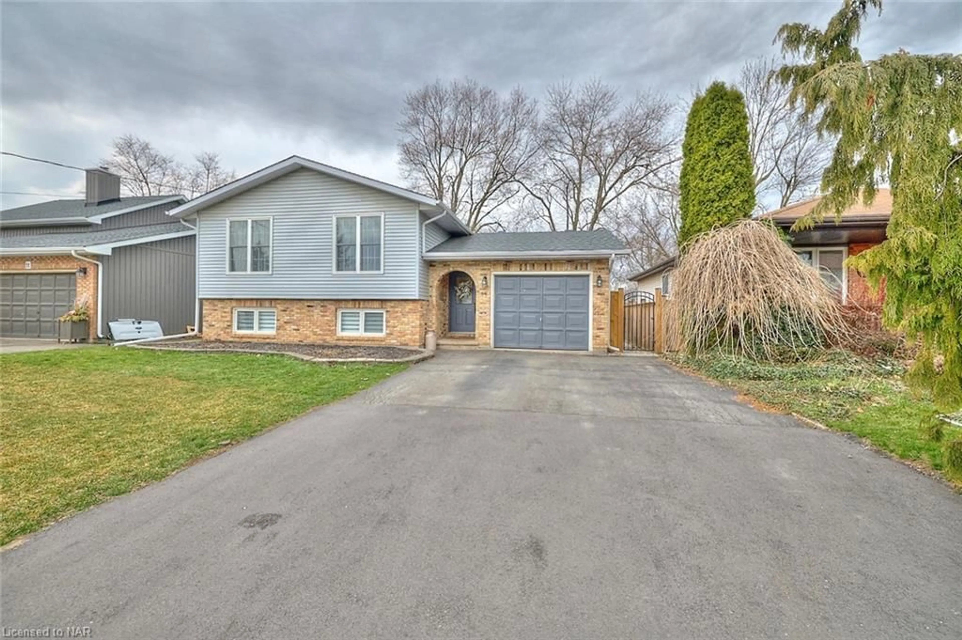 Frontside or backside of a home for 15 Northhaven Rd, Welland Ontario L3C 1W9