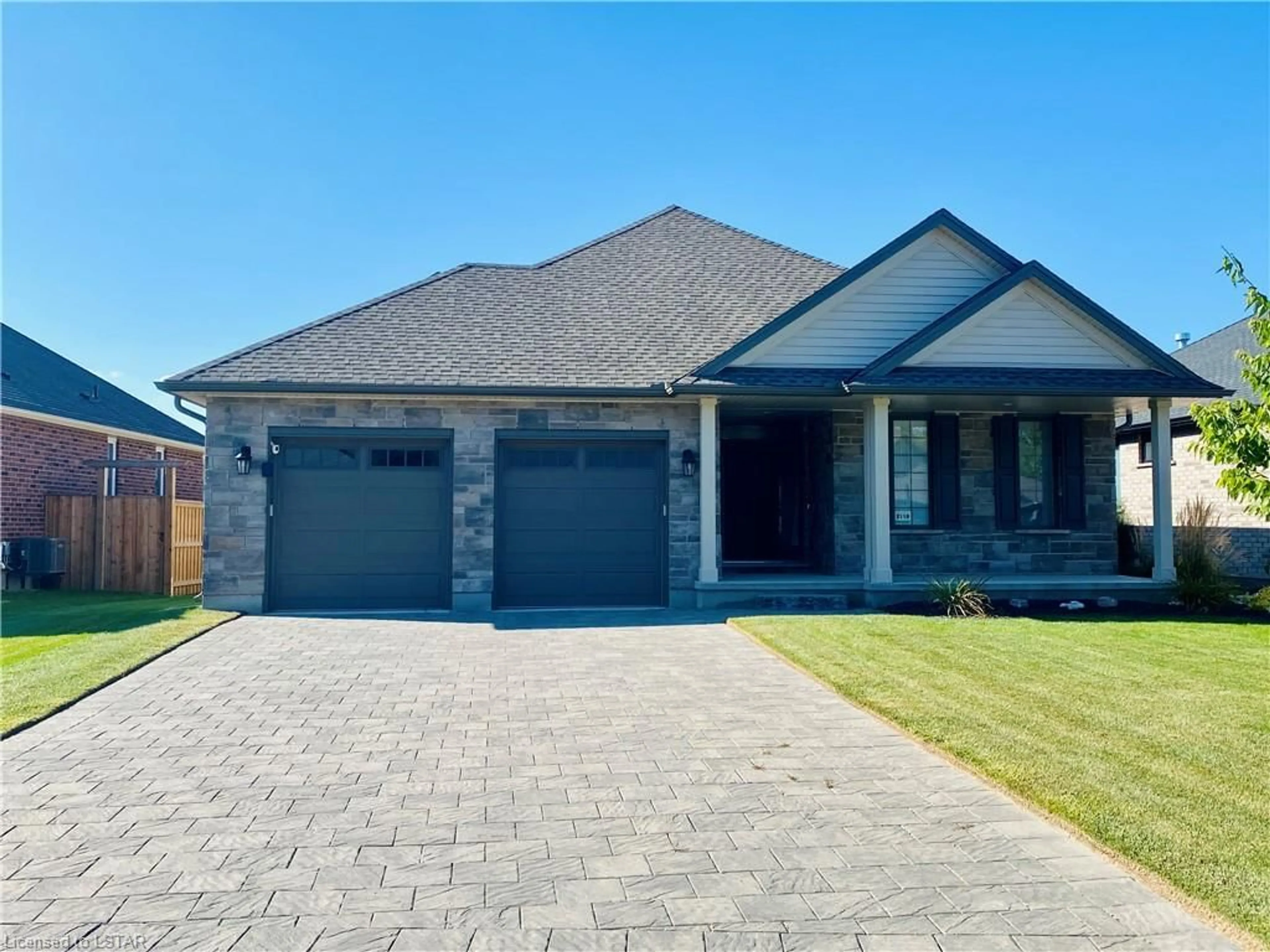 Home with brick exterior material for 2118 Lockwood Cres, Mount Brydges Ontario N0L 1W0