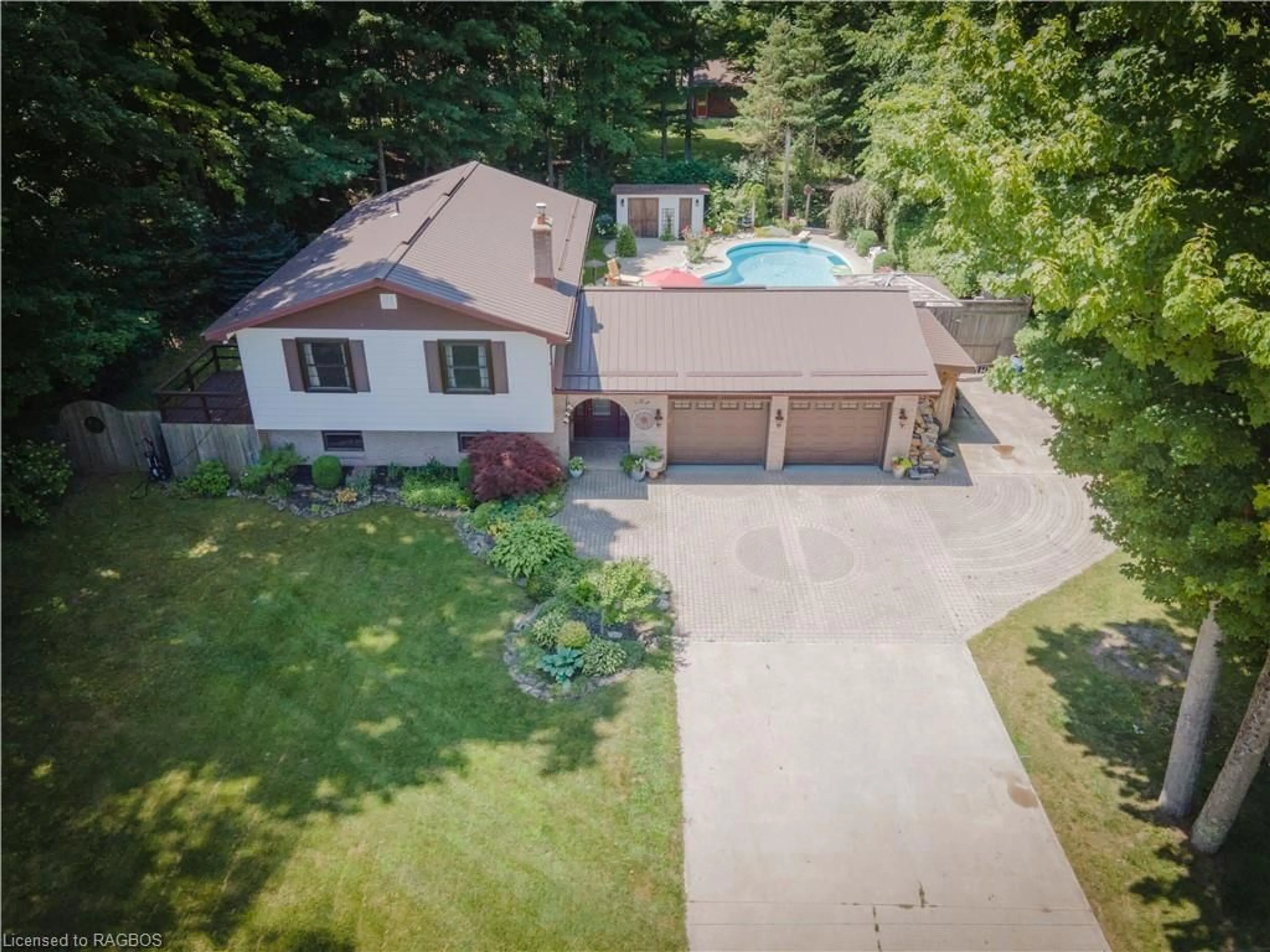 Frontside or backside of a home for 103 Fedy Dr, Sauble Beach North Ontario N0H 2G0