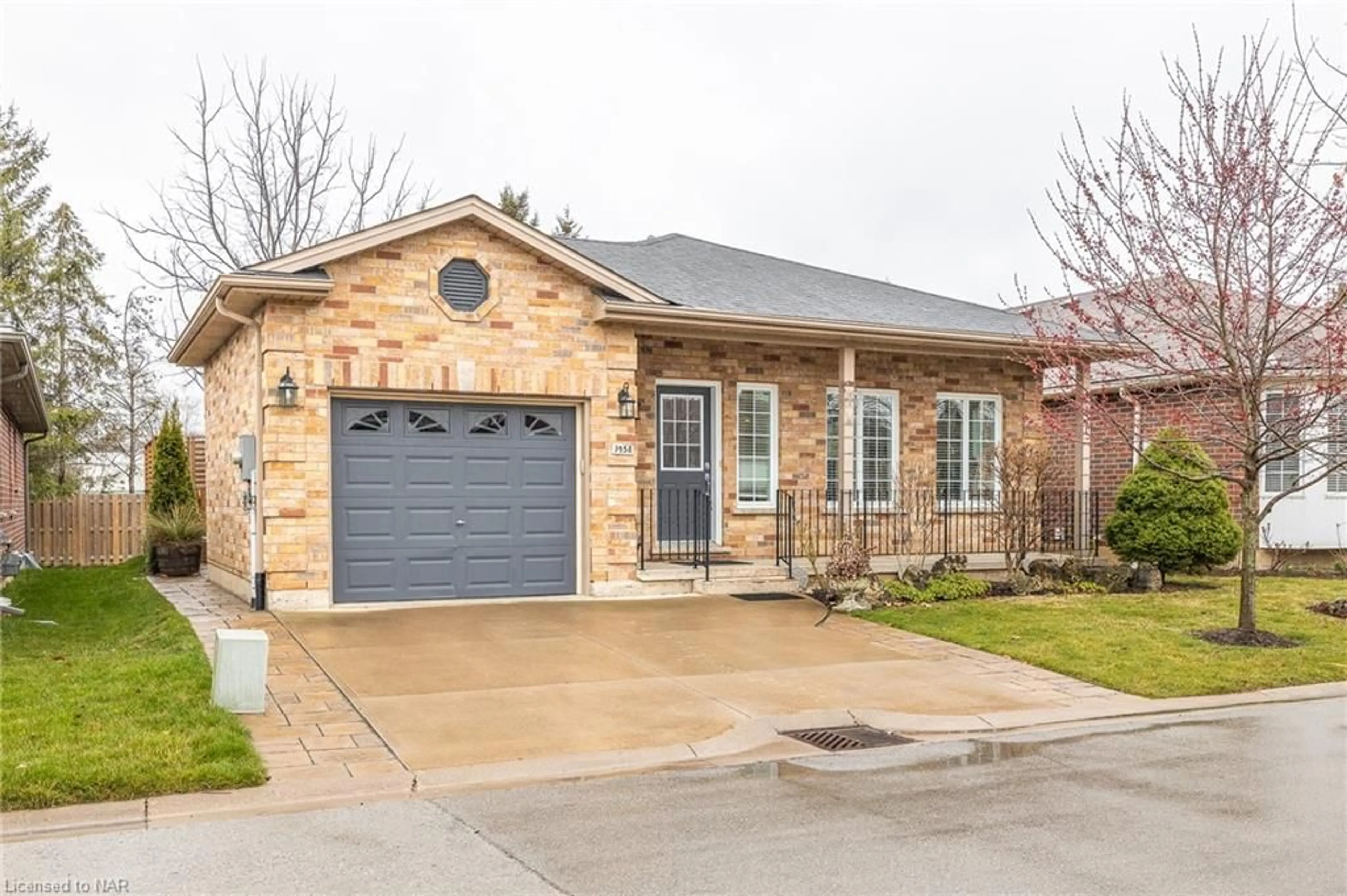Home with brick exterior material for 3958 Durban Lane, Vineland Ontario L0R 2C0