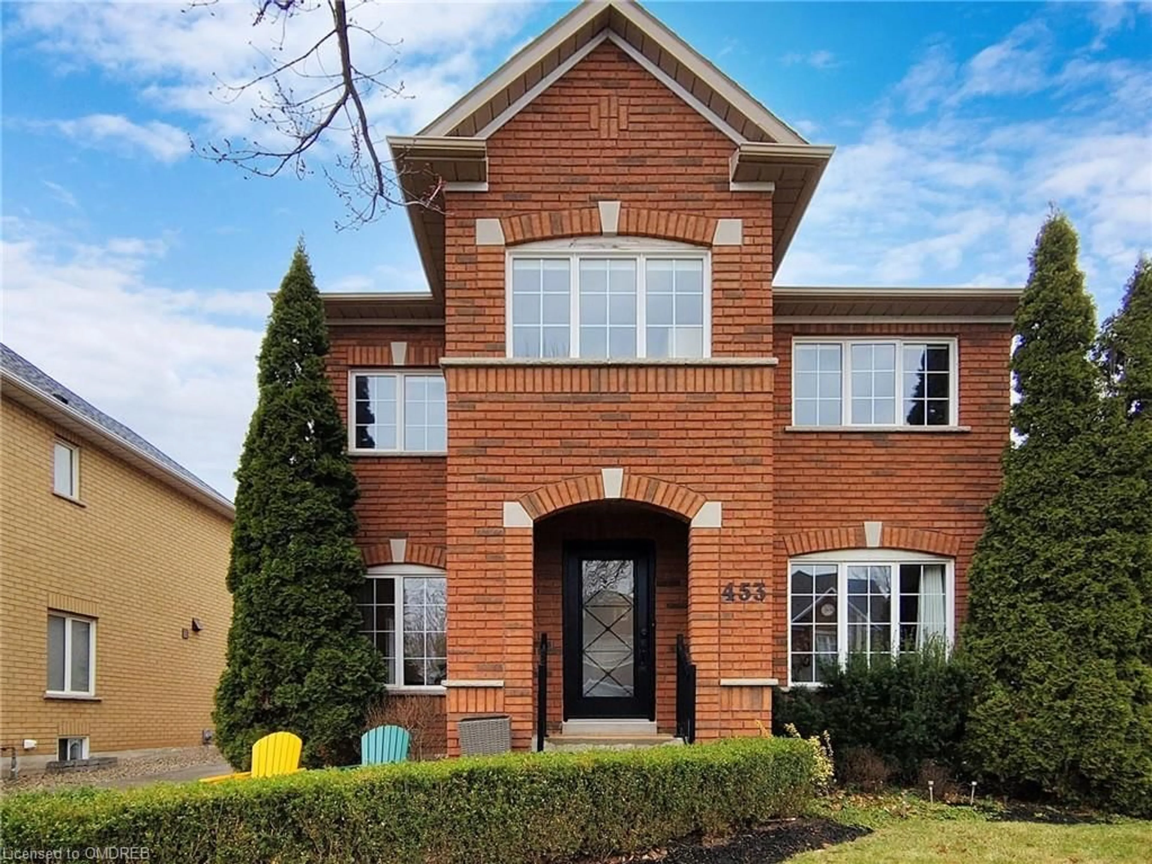 Home with brick exterior material for 453 Ambleside Dr, Oakville Ontario L6H 6N7