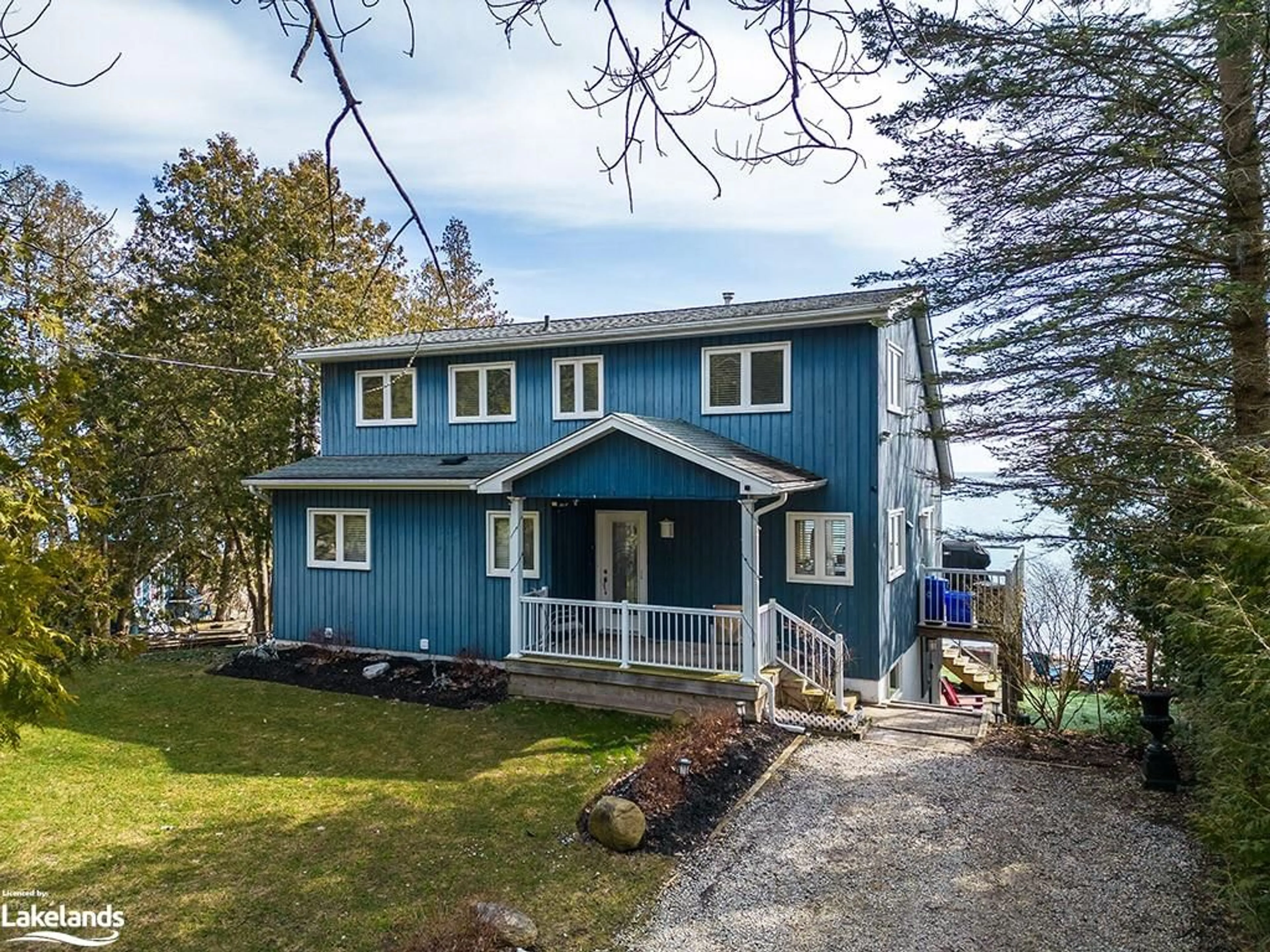 Frontside or backside of a home for 283 Cedar Ave, Meaford Ontario N4L 1W5