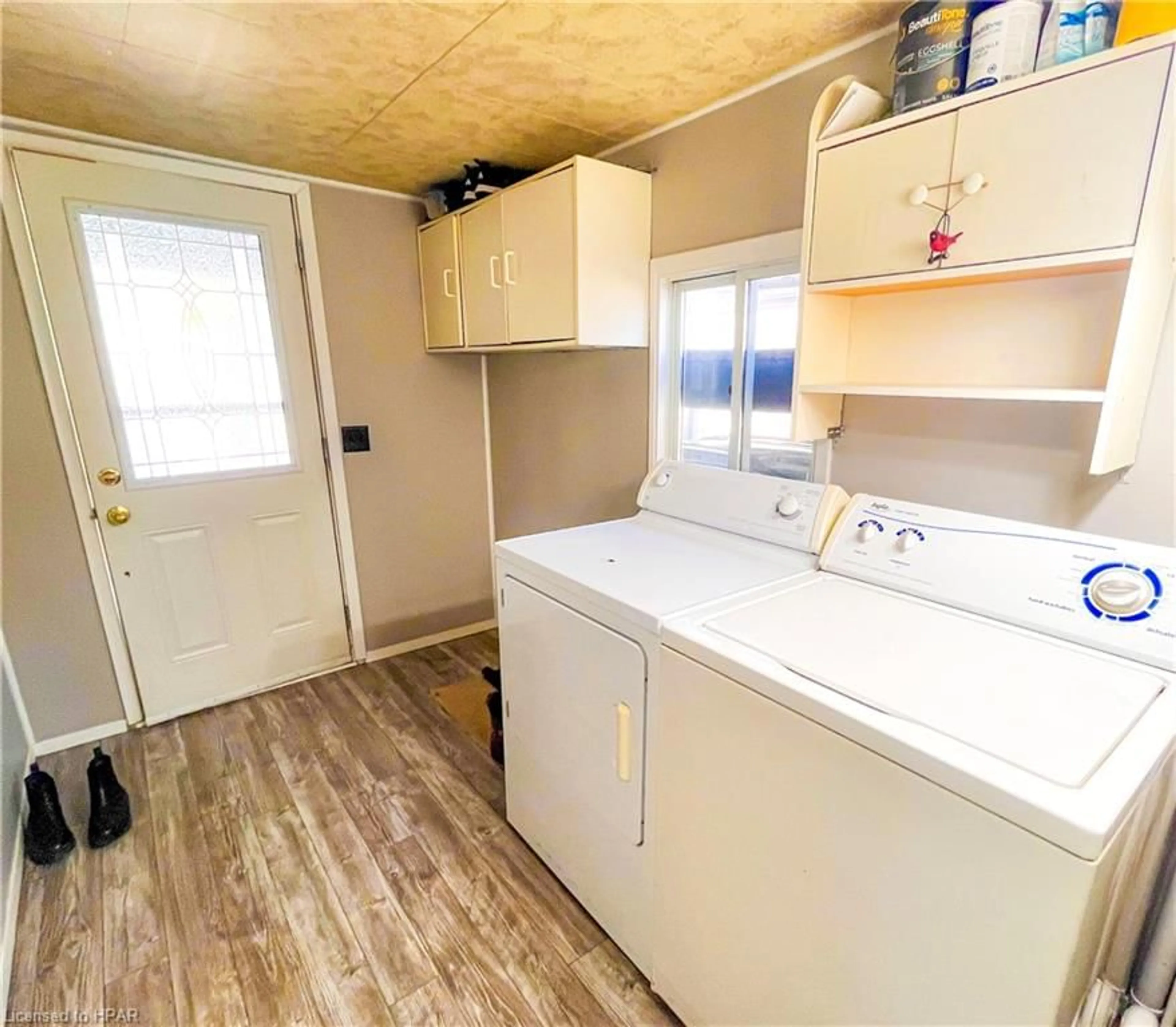 Standard kitchen, unknown floor, cottage for 4 Bloomsbury Dr, Ashfield-Colborne-Wawanosh Ontario N7A 3Y3