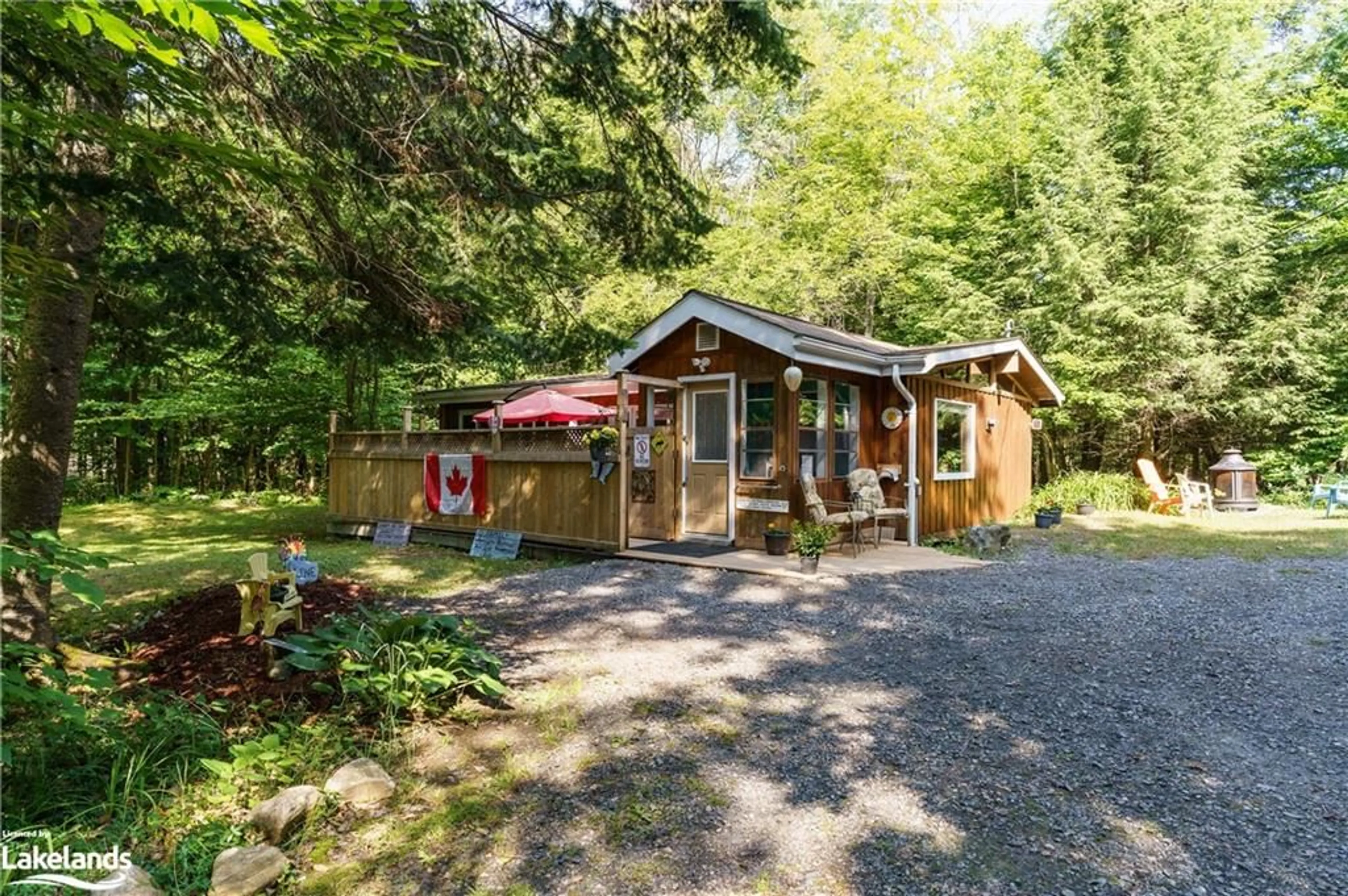 Cottage for 35 Brennan Cir, Huntsville Ontario P1H 2J2