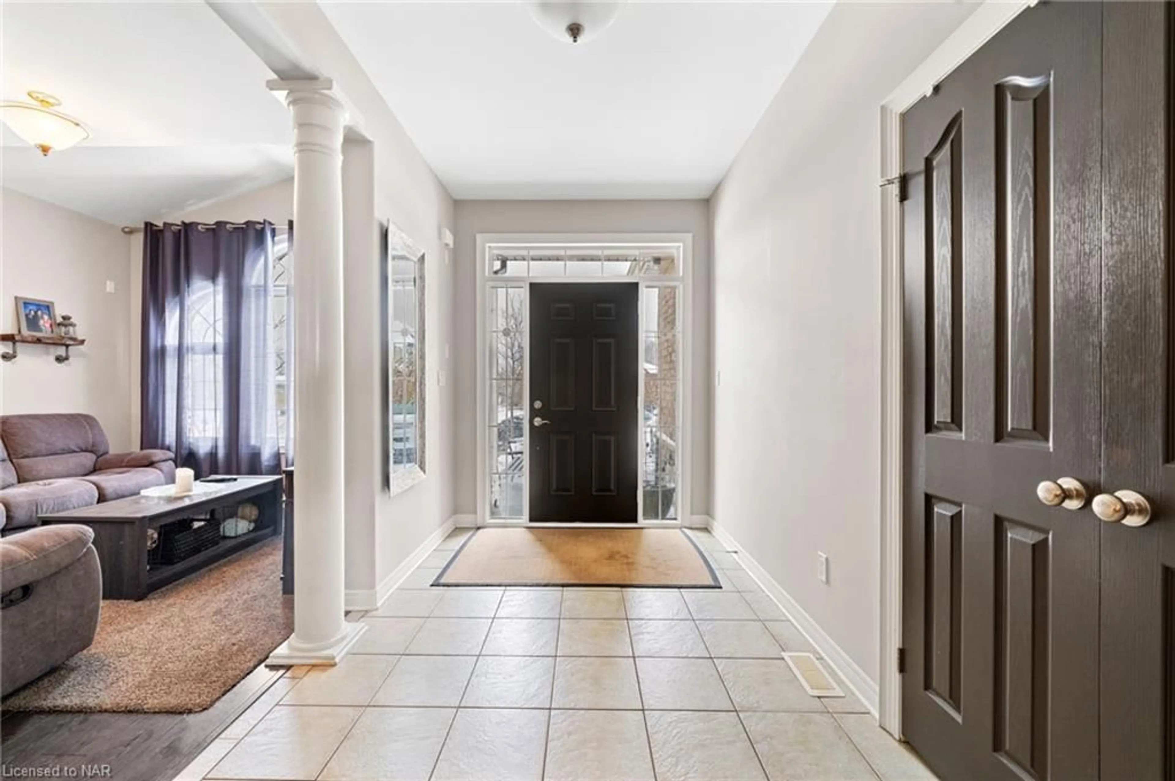 Indoor entryway for 471 Carrie Ave, Ridgeway Ontario L0S 1N0