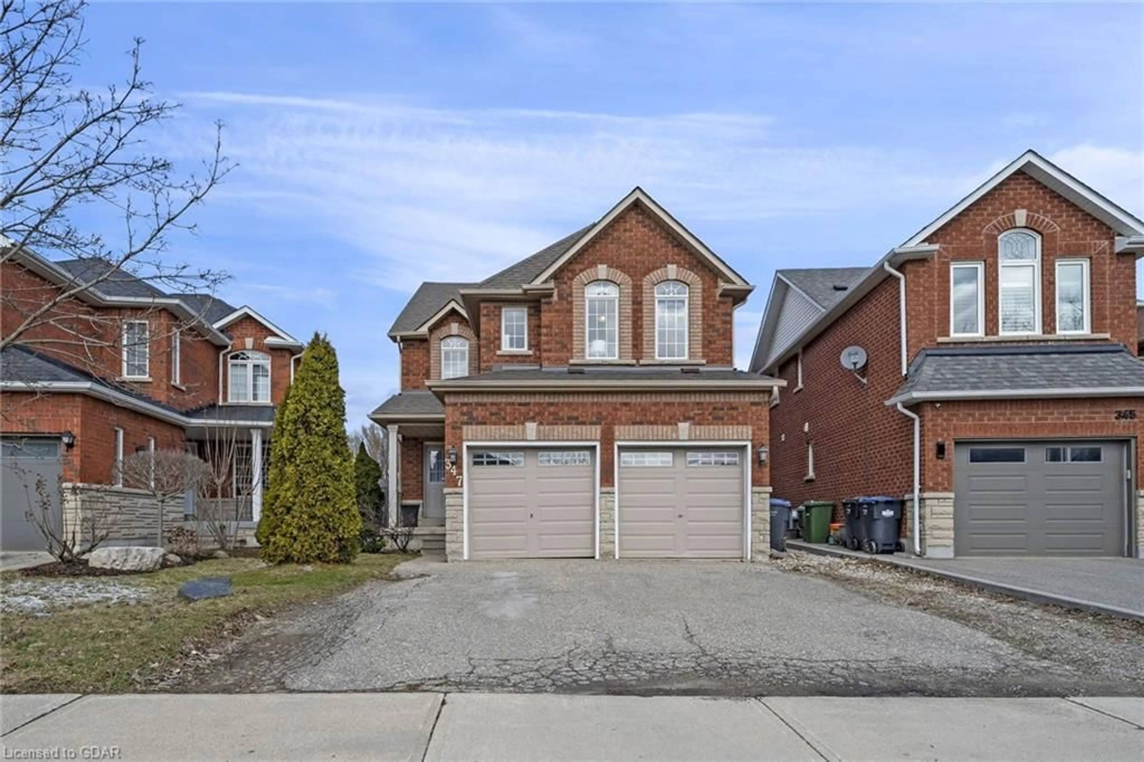 Frontside or backside of a home for 347 Ellwood Dr, Bolton Ontario L7E 2G6