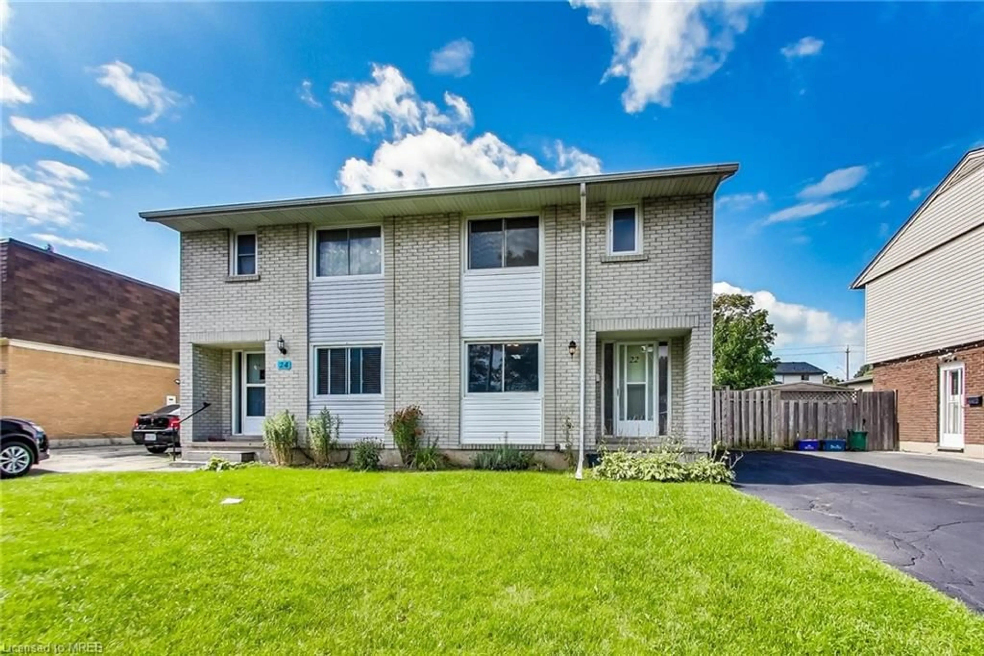 A pic from exterior of the house or condo for 22 Lucerne Dr, Kitchener Ontario N2E 1B3