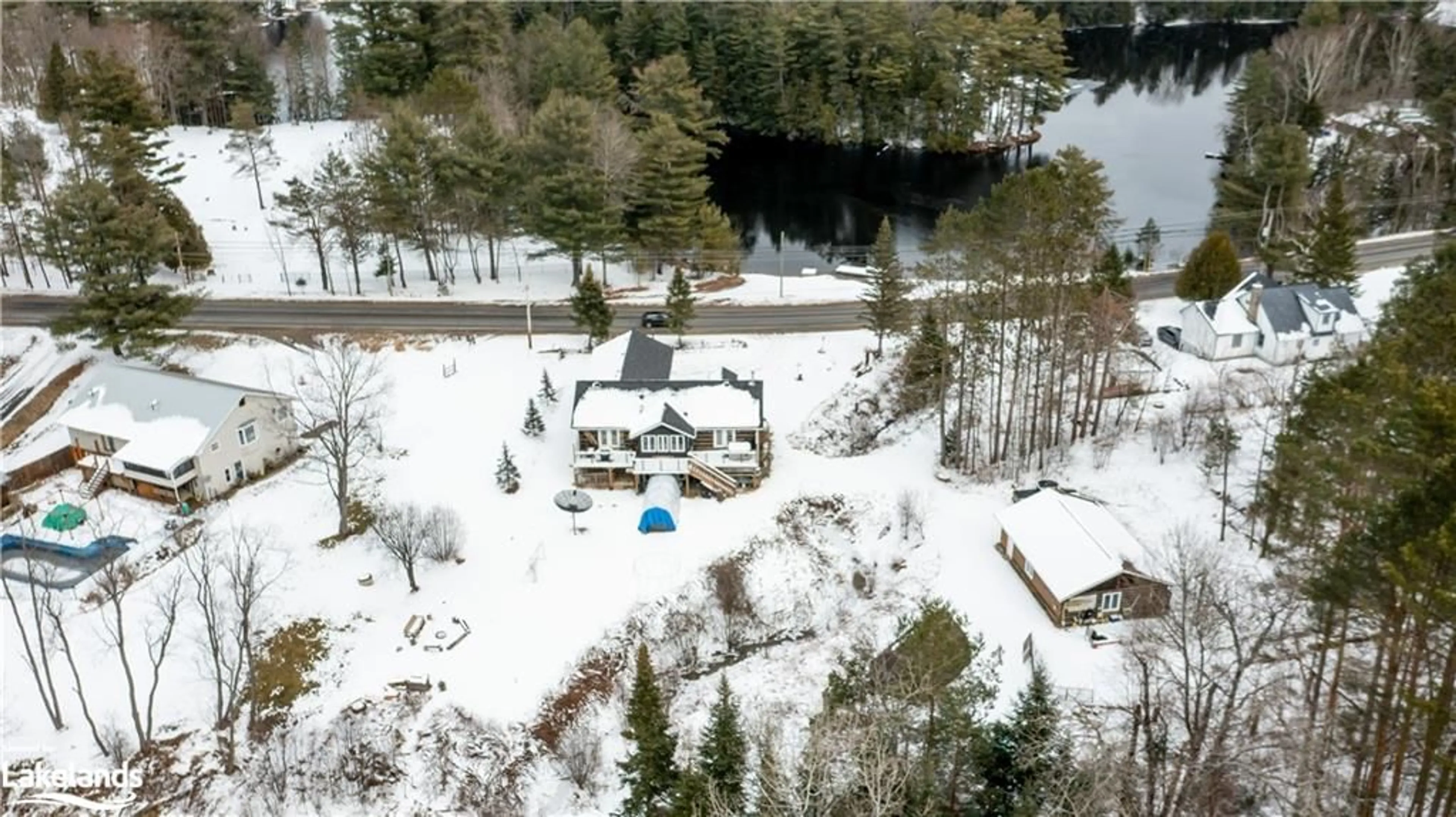 Cottage for 359 Brunel Rd, Huntsville Ontario P1H 1R7