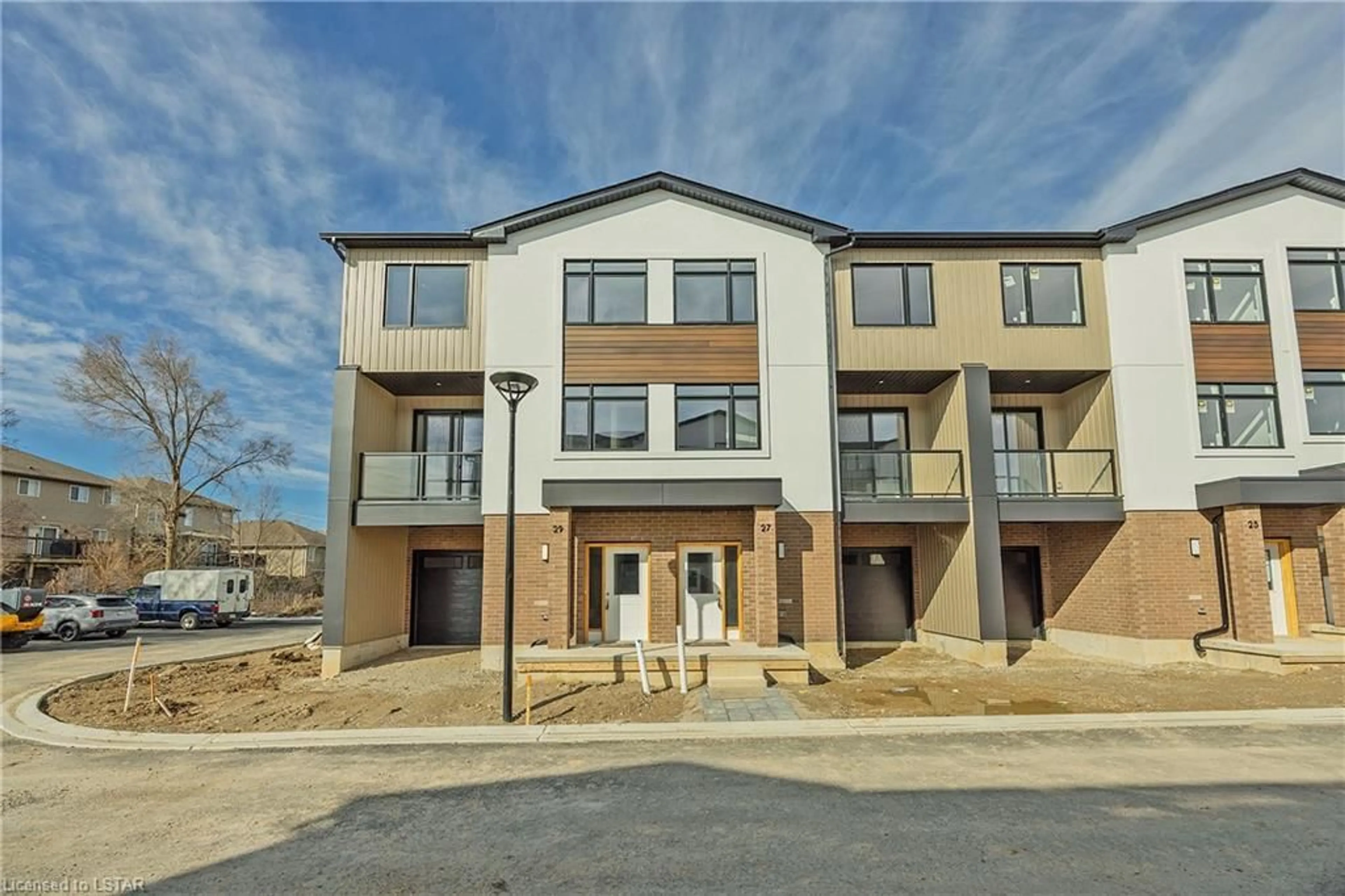 A pic from exterior of the house or condo for 349 Southdale Rd #27, London Ontario N6E 1A2