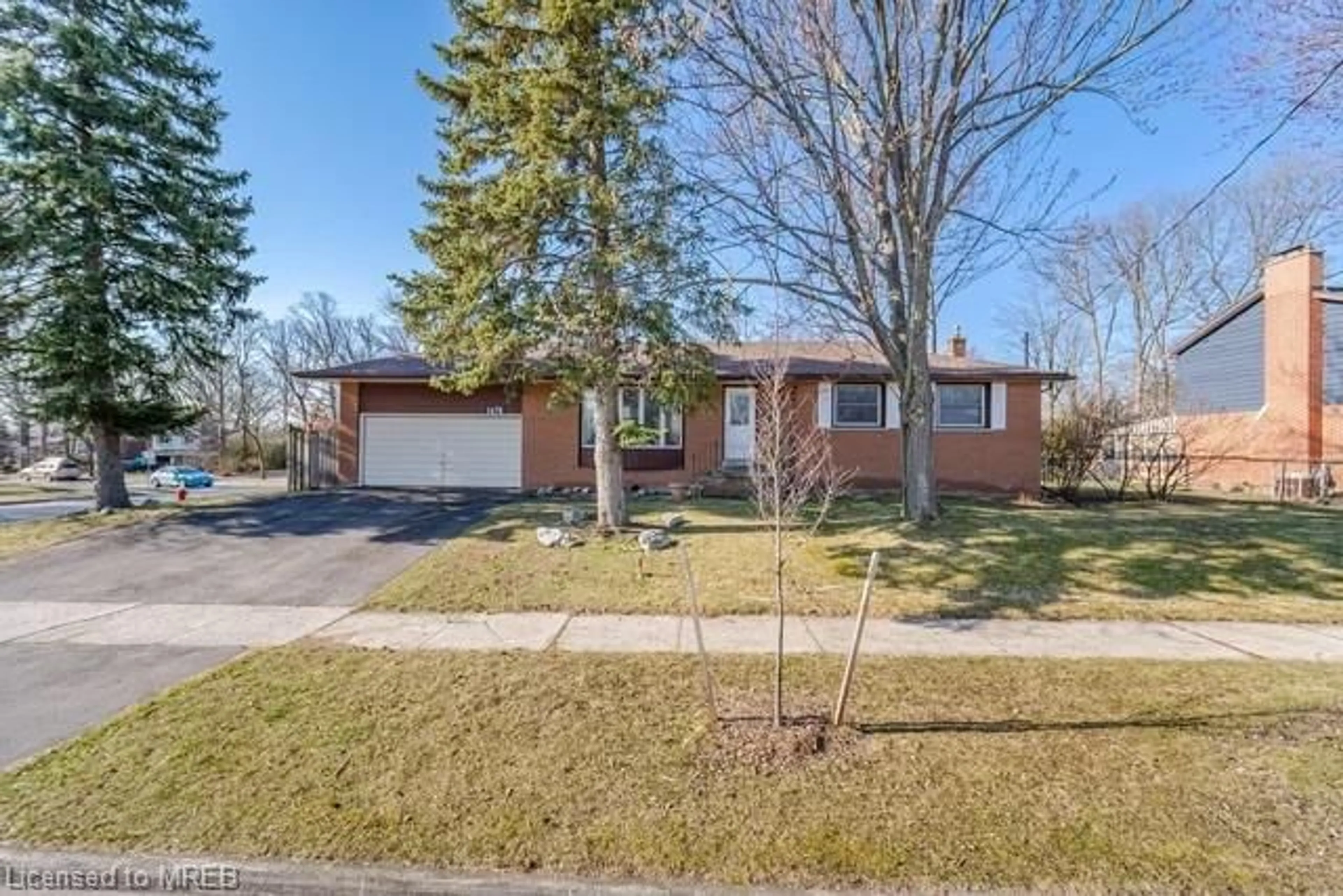 Frontside or backside of a home for 1478 Wise Ave, Burlington Ontario L7P 2P8