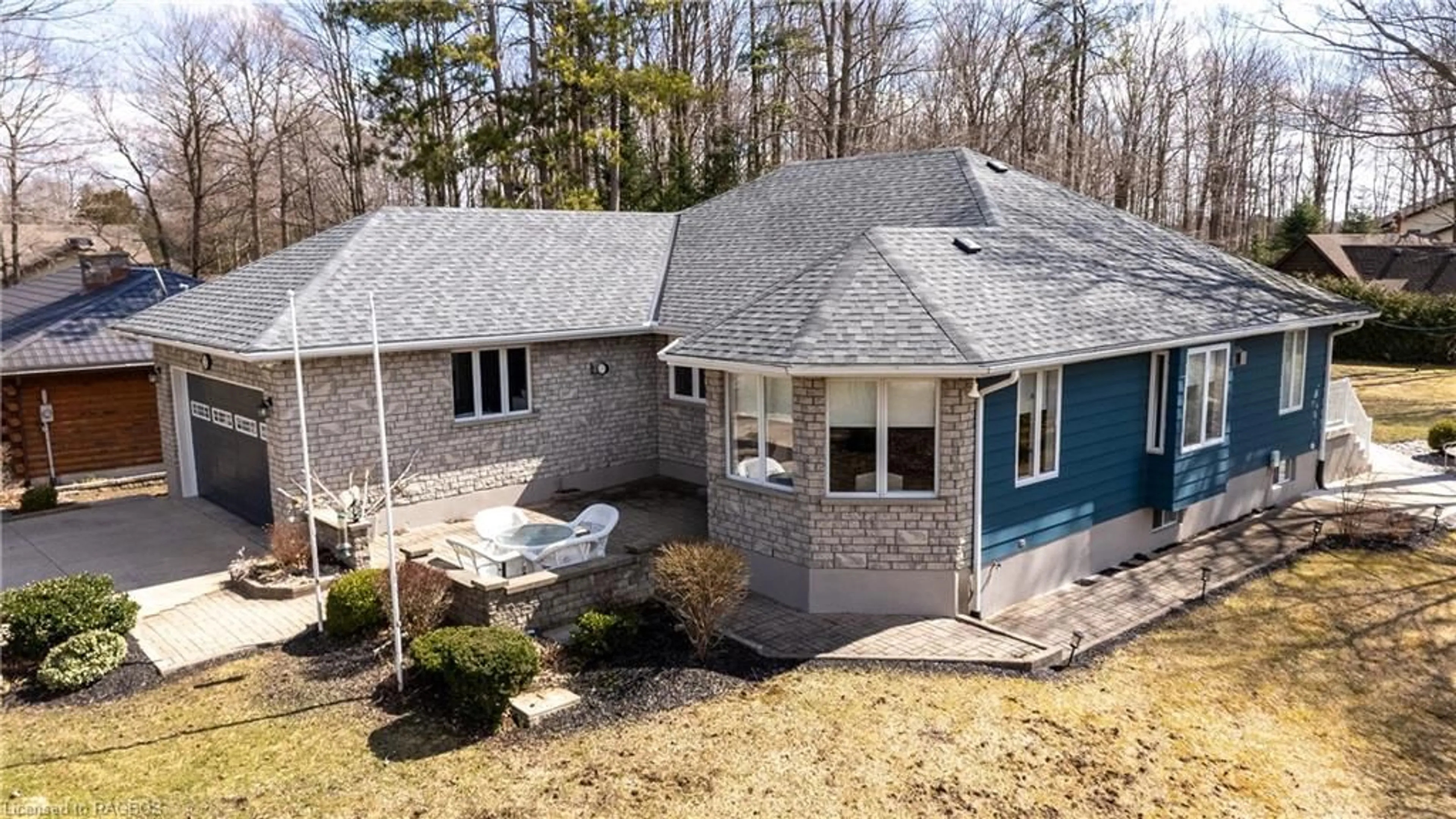 Frontside or backside of a home for 2 Sauble Woods Cres, Sauble Beach Ontario N0H 2G0