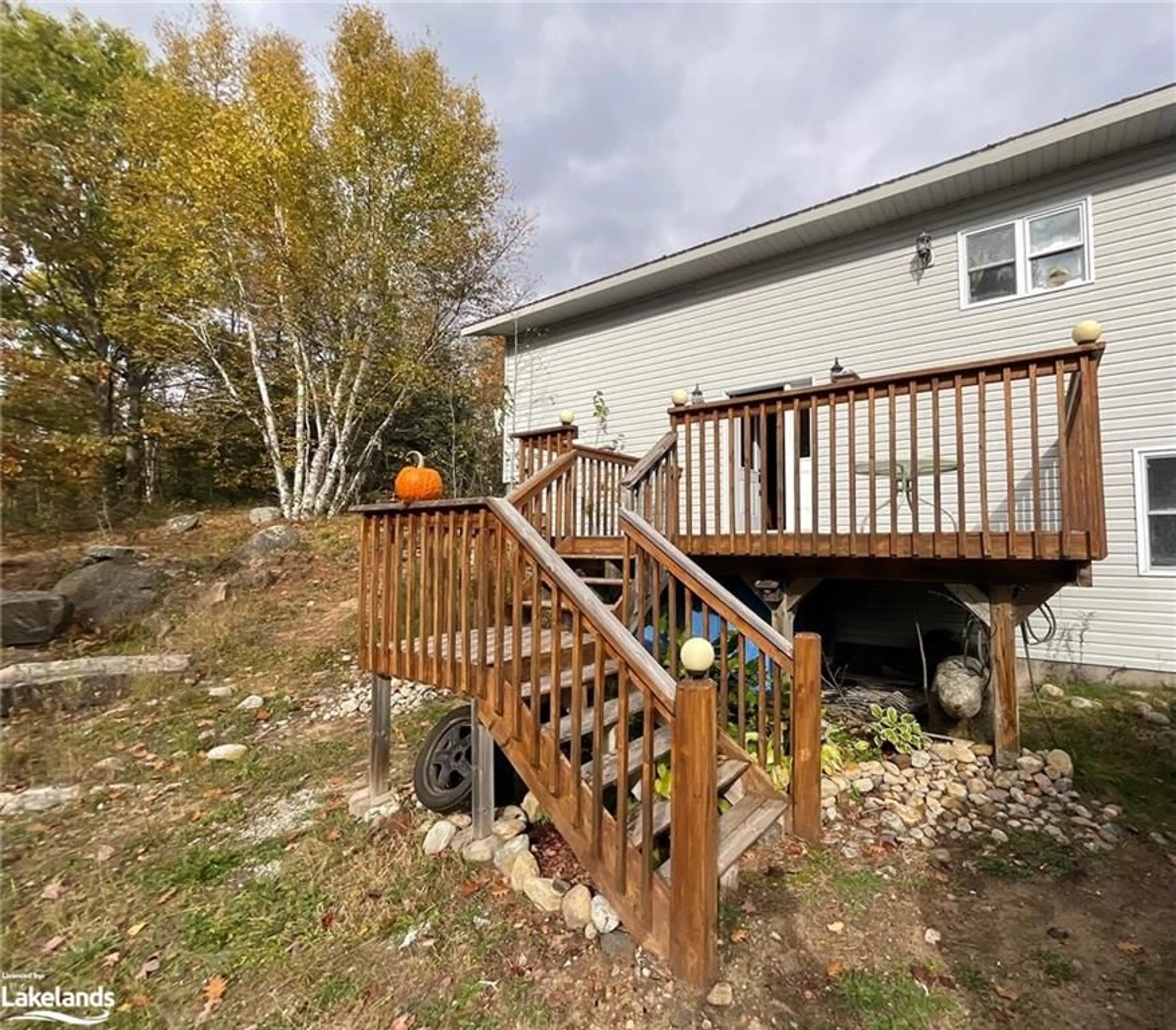 Frontside or backside of a home for 34 Pine Dr, Sprucedale Ontario P0A 1Y0