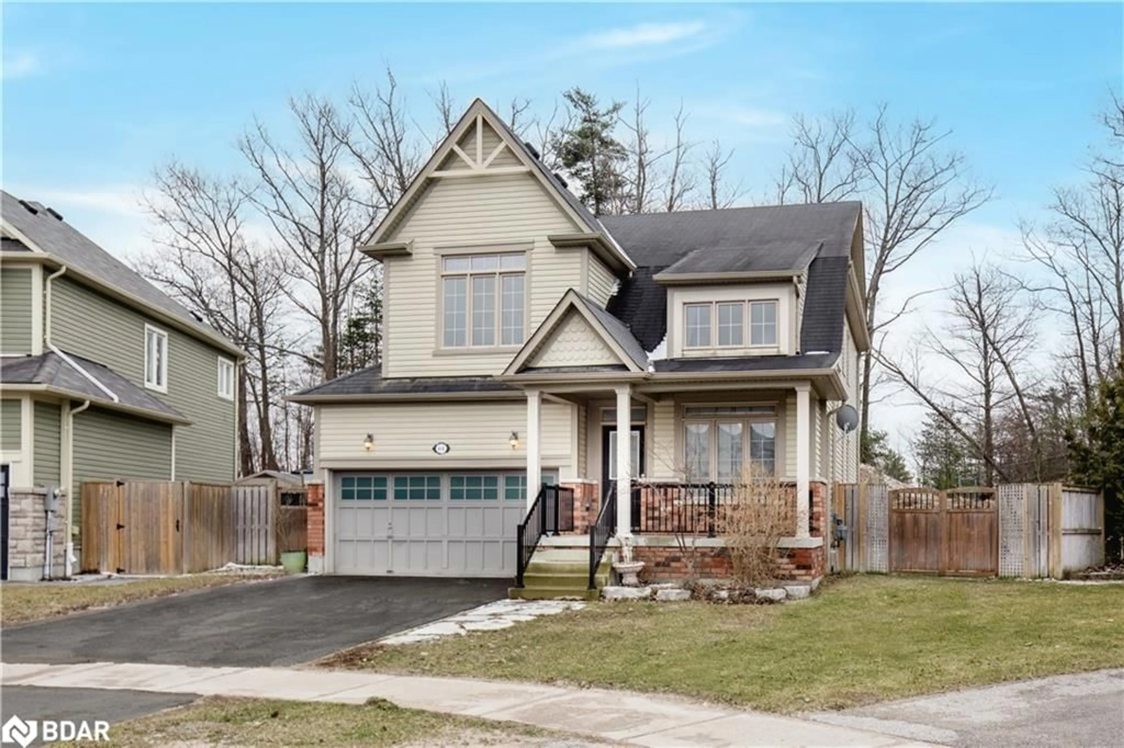 Frontside or backside of a home for 64 Christy Dr, Wasaga Beach Ontario L9Z 0E5