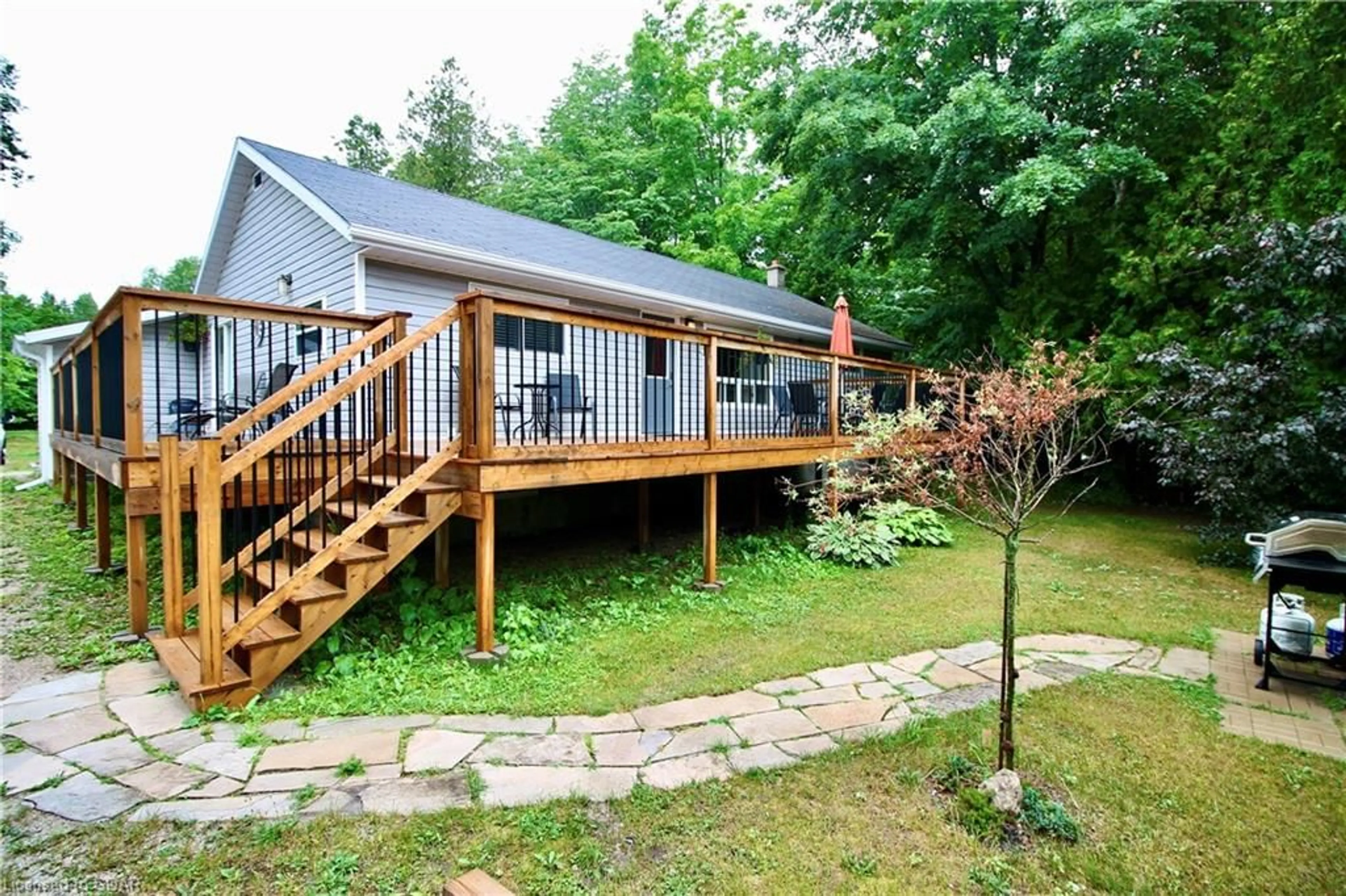 Cottage for 7213 6 Hwy, Tobermory Ontario N0H 2R0