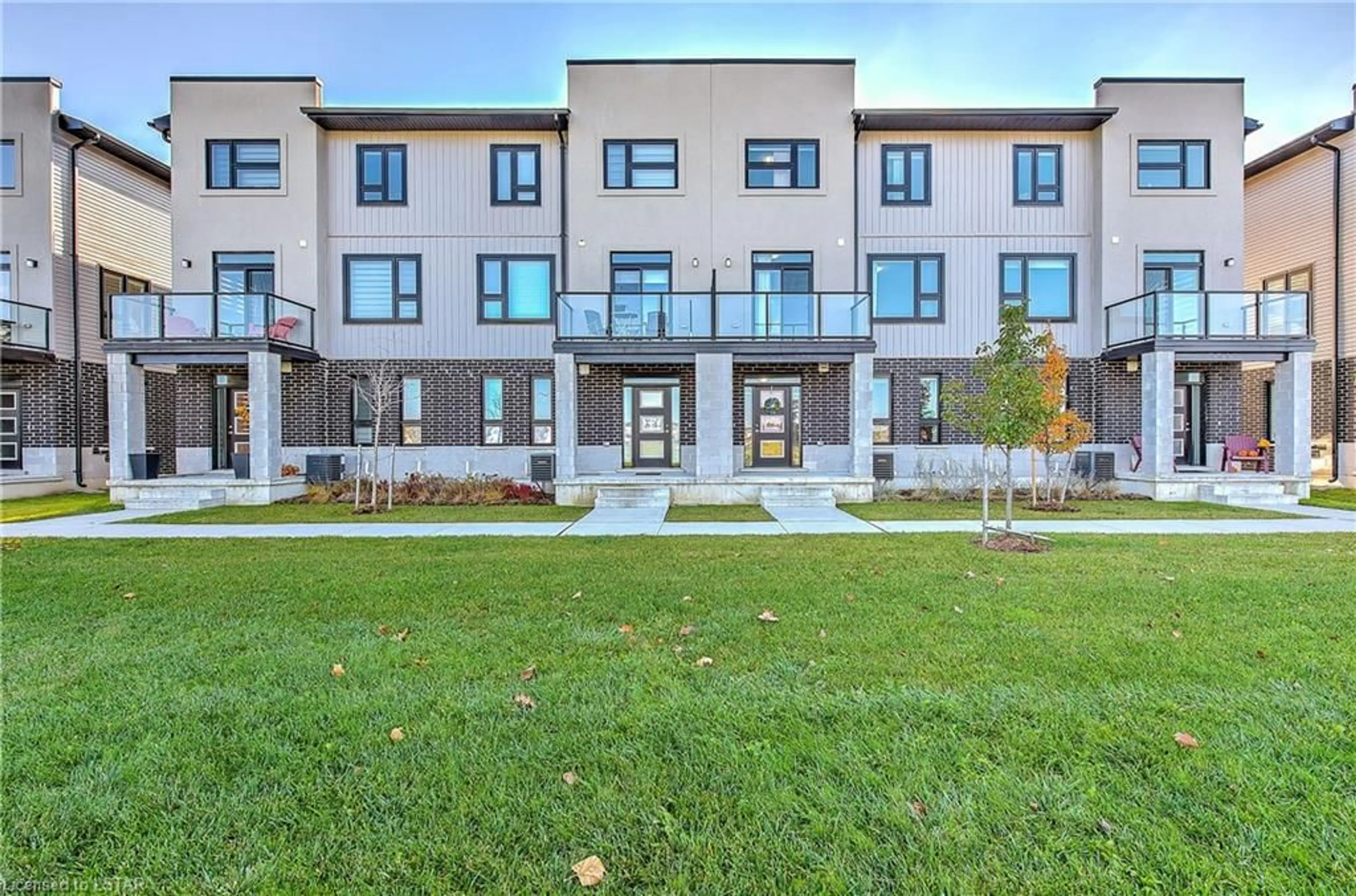 A pic from exterior of the house or condo for 3380 Singleton Ave #12, London Ontario N6L 0C3