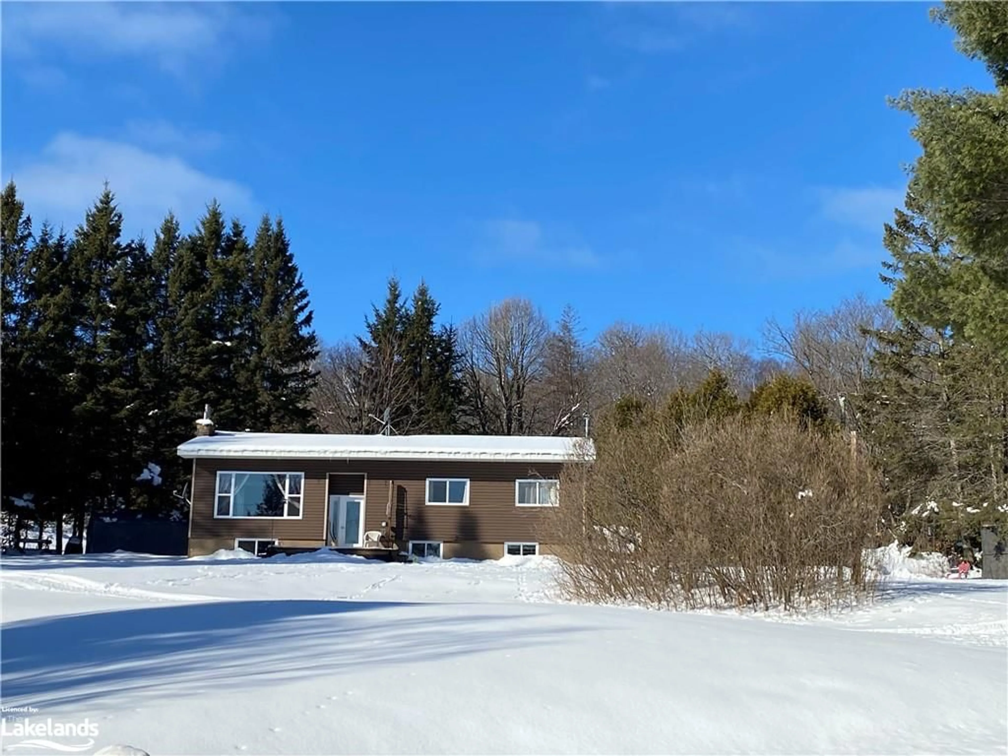 Frontside or backside of a home for 11 Gibson Rd, Emsdale Ontario P0A 1J0