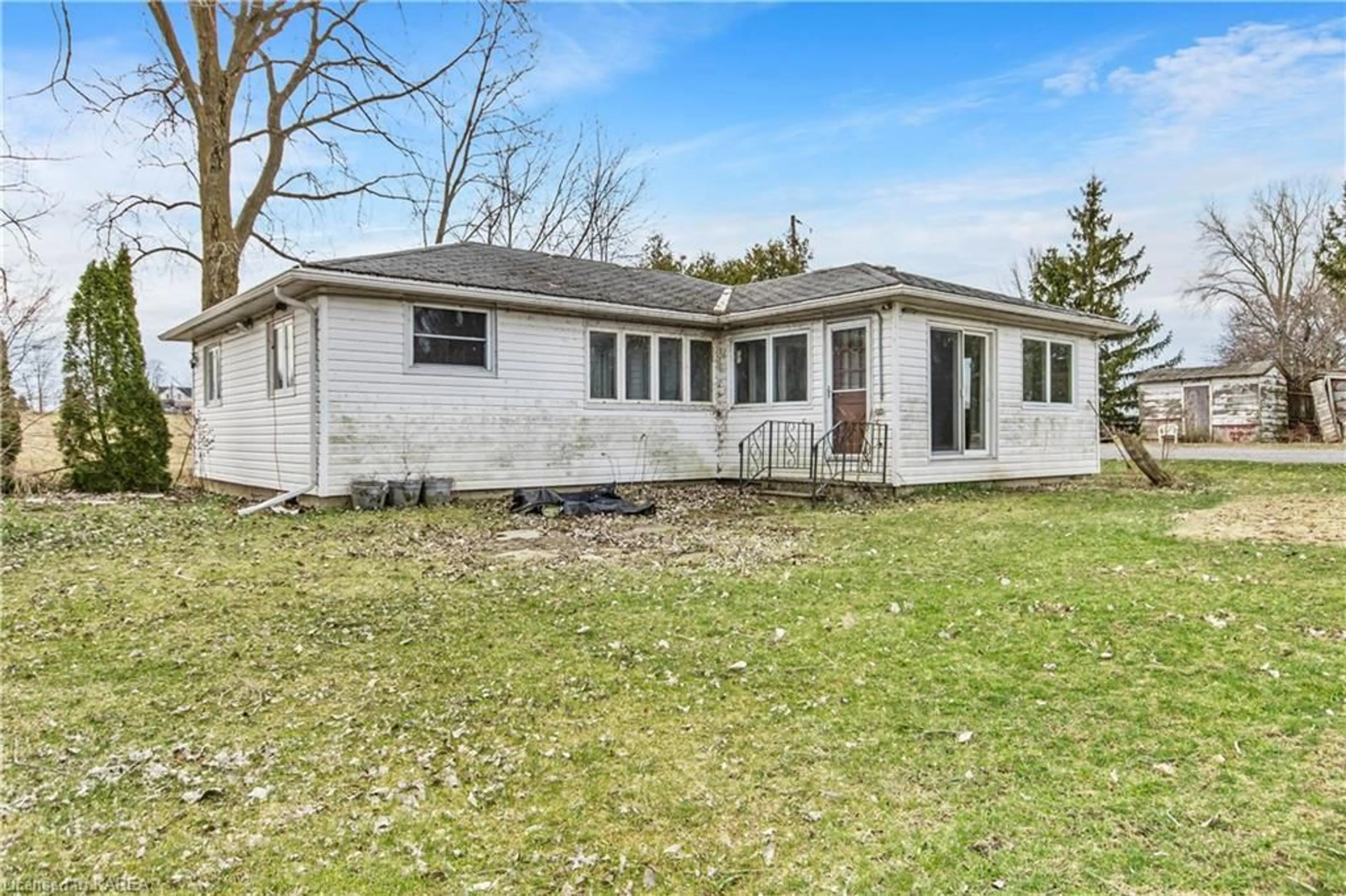 Frontside or backside of a home for 153 Third Concession Rd, Greater Napanee Ontario K7R 3K7