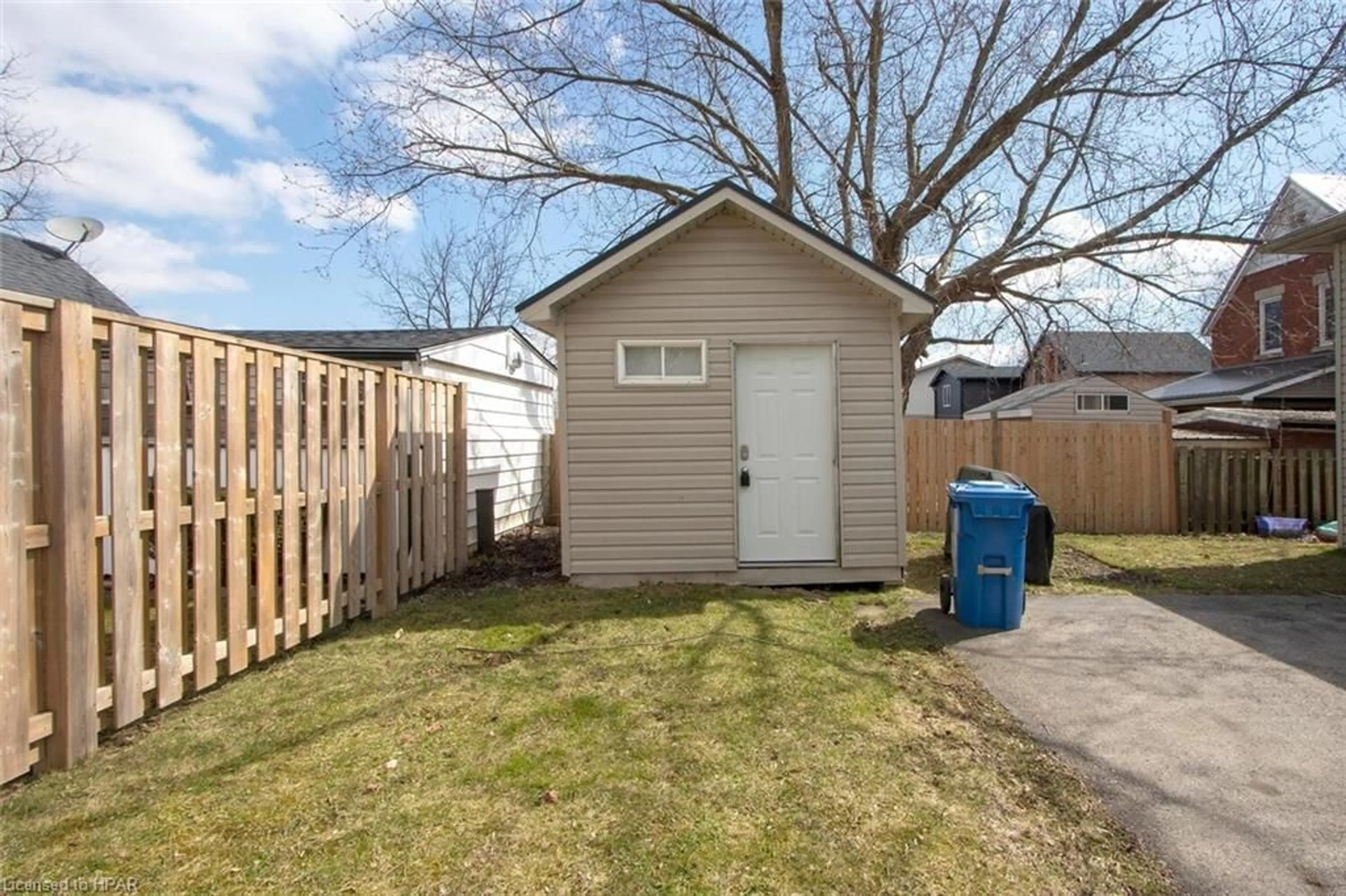 Shed for 17 Laurier St, Stratford Ontario N5A 4M2