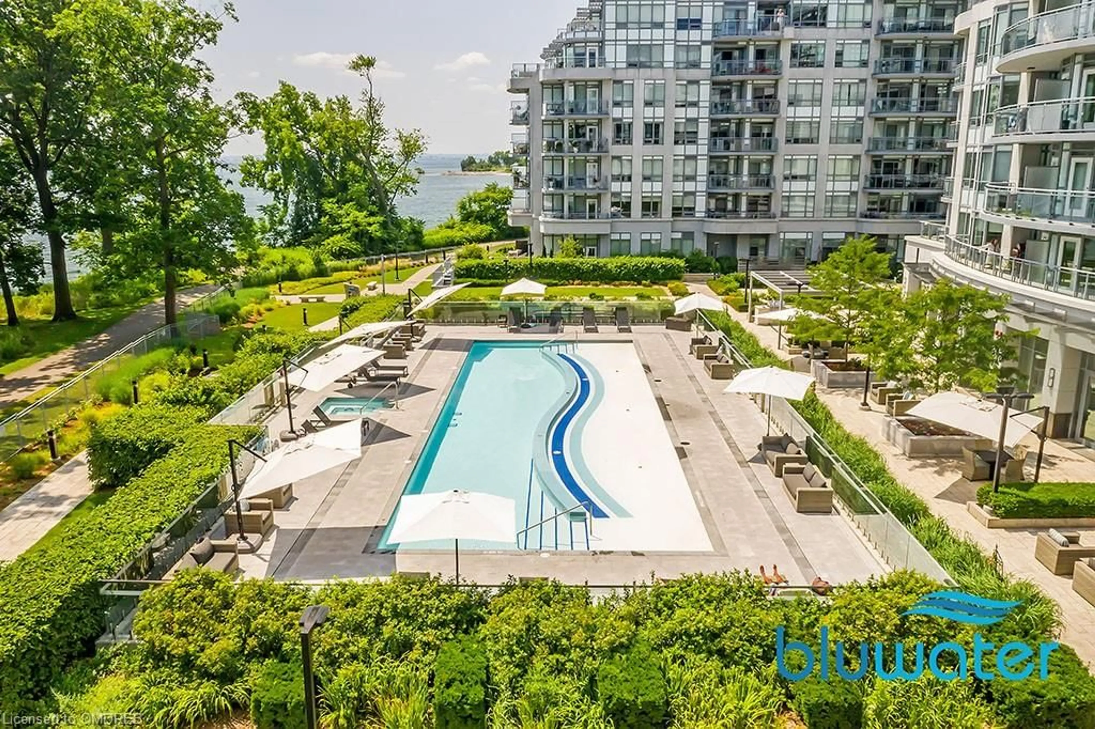 Indoor or outdoor pool for 3500 Lakeshore Rd #108, Oakville Ontario L6L 0B4