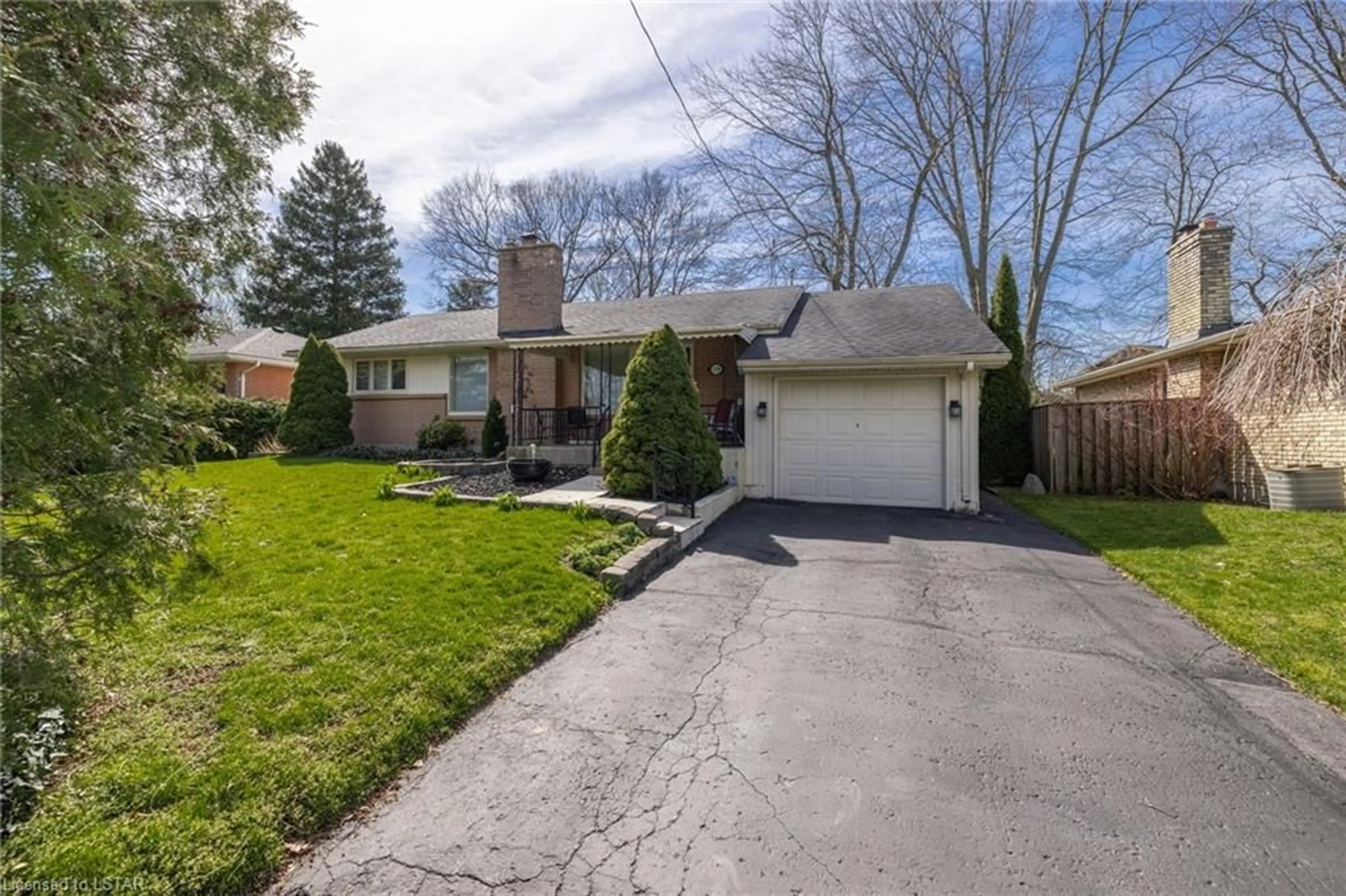 Frontside or backside of a home for 1378 Collingwood Ave, London Ontario N6K 2H1
