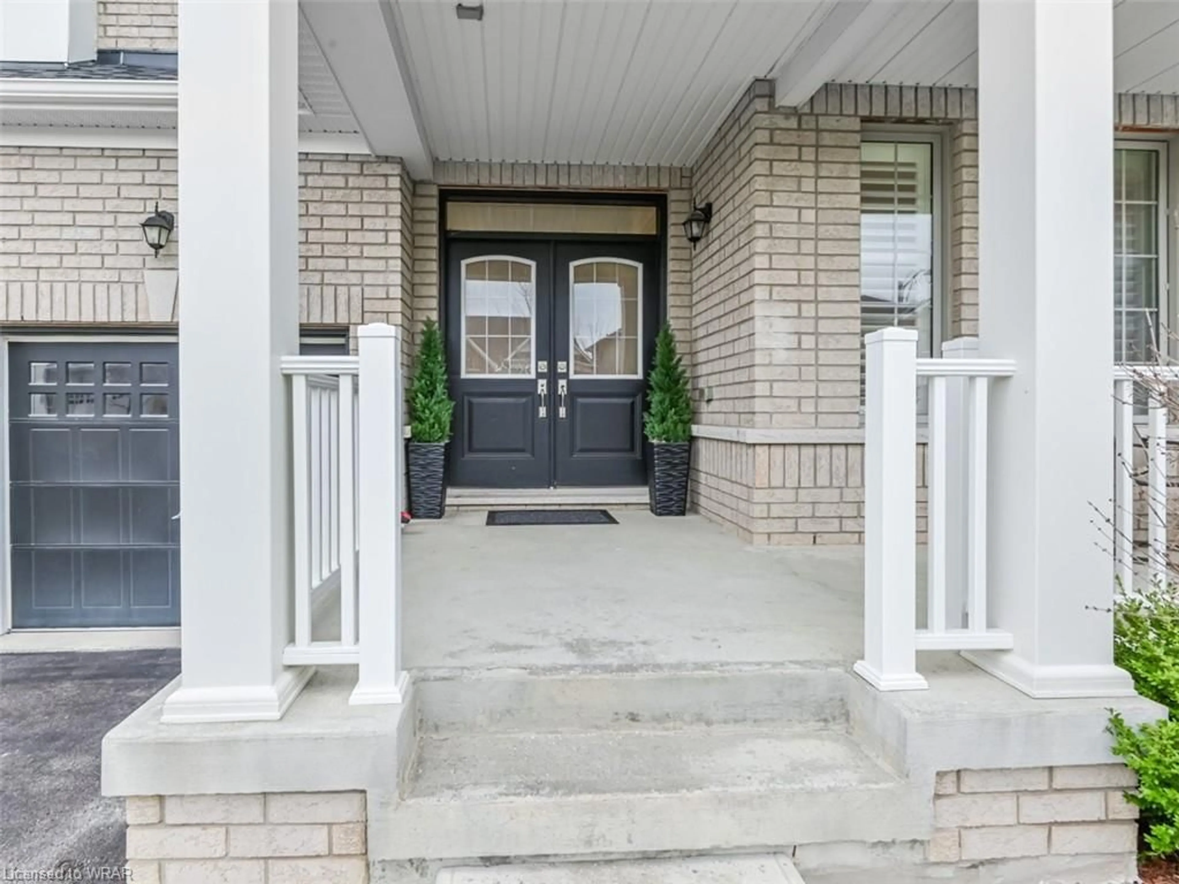 Indoor entryway for 103 Turner Dr, Tottenham Ontario L0G 1W0