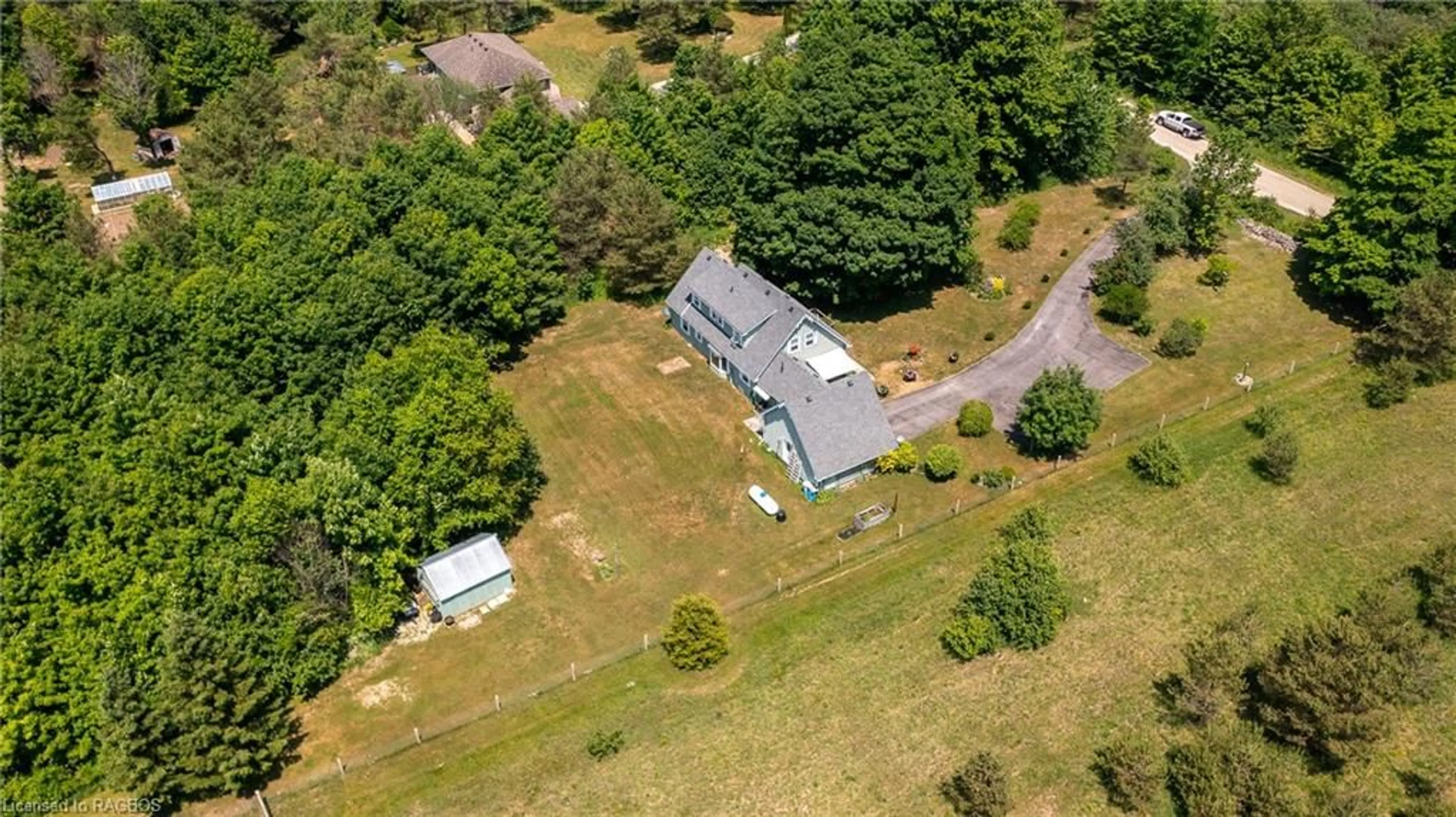 A pic from exterior of the house or condo, cottage for 119888 Side Road 315, Georgian Bluffs Ontario N0H 2T0