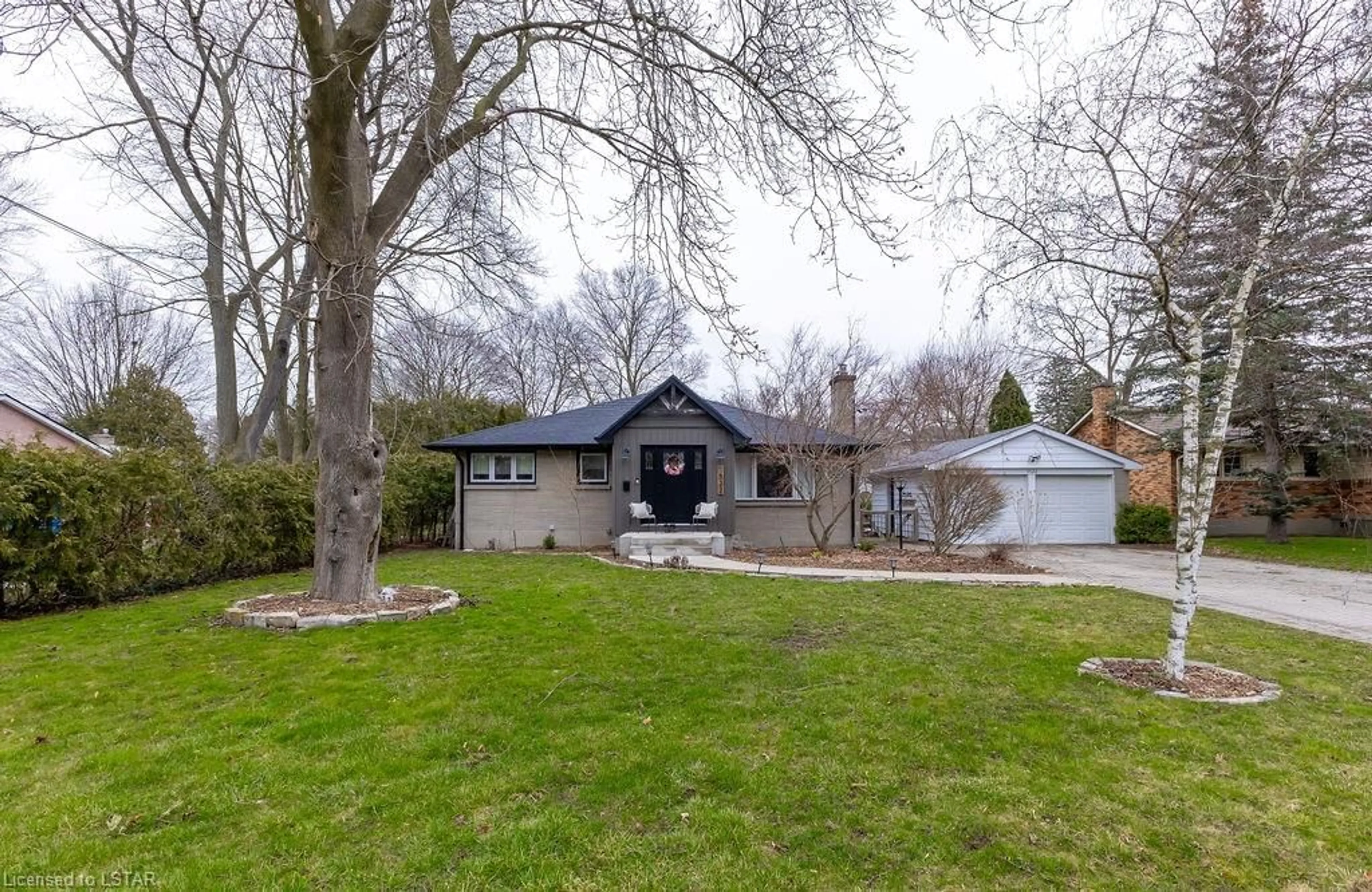 Frontside or backside of a home for 1522 Fremont Ave, London Ontario N5X 1N9