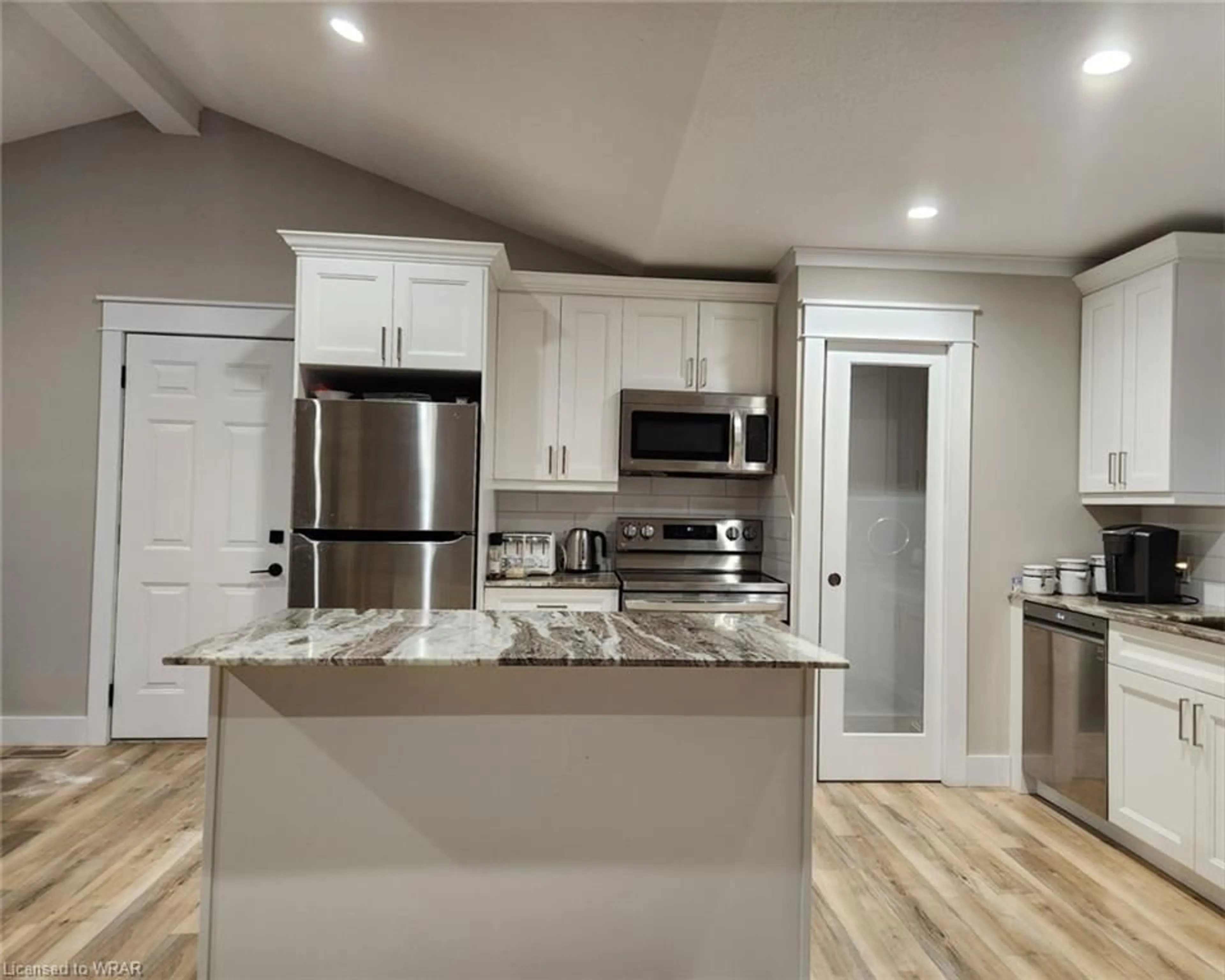 Contemporary kitchen for 8350 Oakwood Dr, Lambton Shores Ontario N0M 1T0