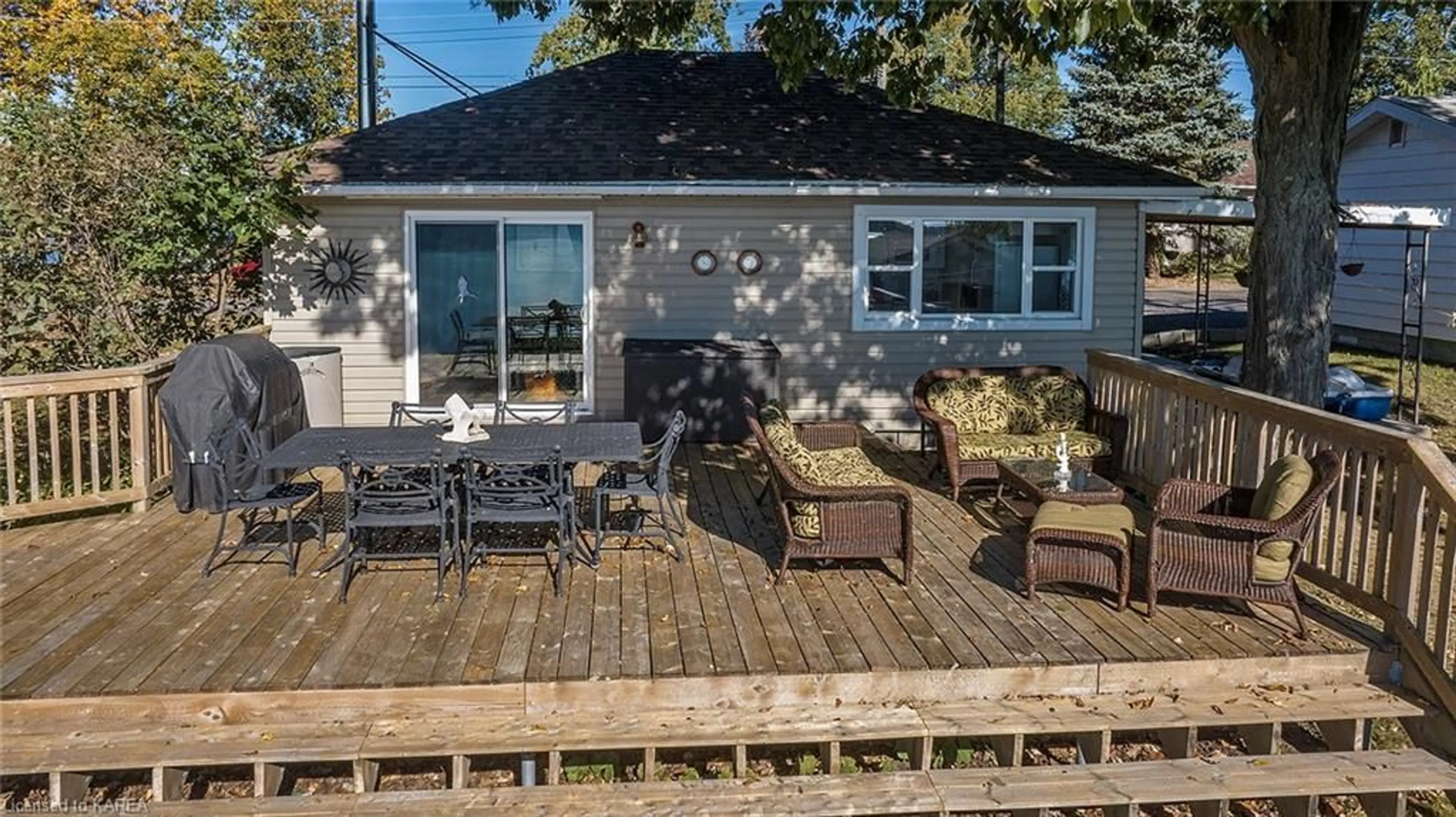 Patio for 146 Ungar Island Rd, Greater Napanee Ontario K7R 3L1