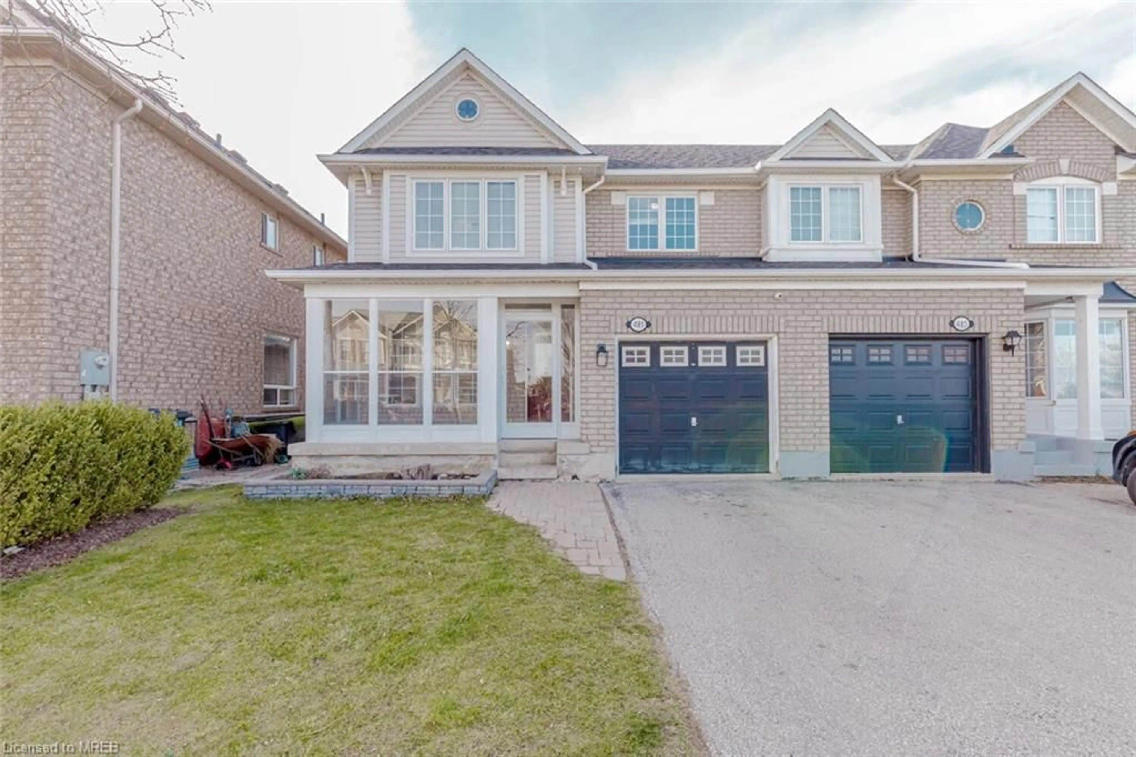 Frontside or backside of a home for 481 Collis Crt, Milton Ontario L9T 5N1