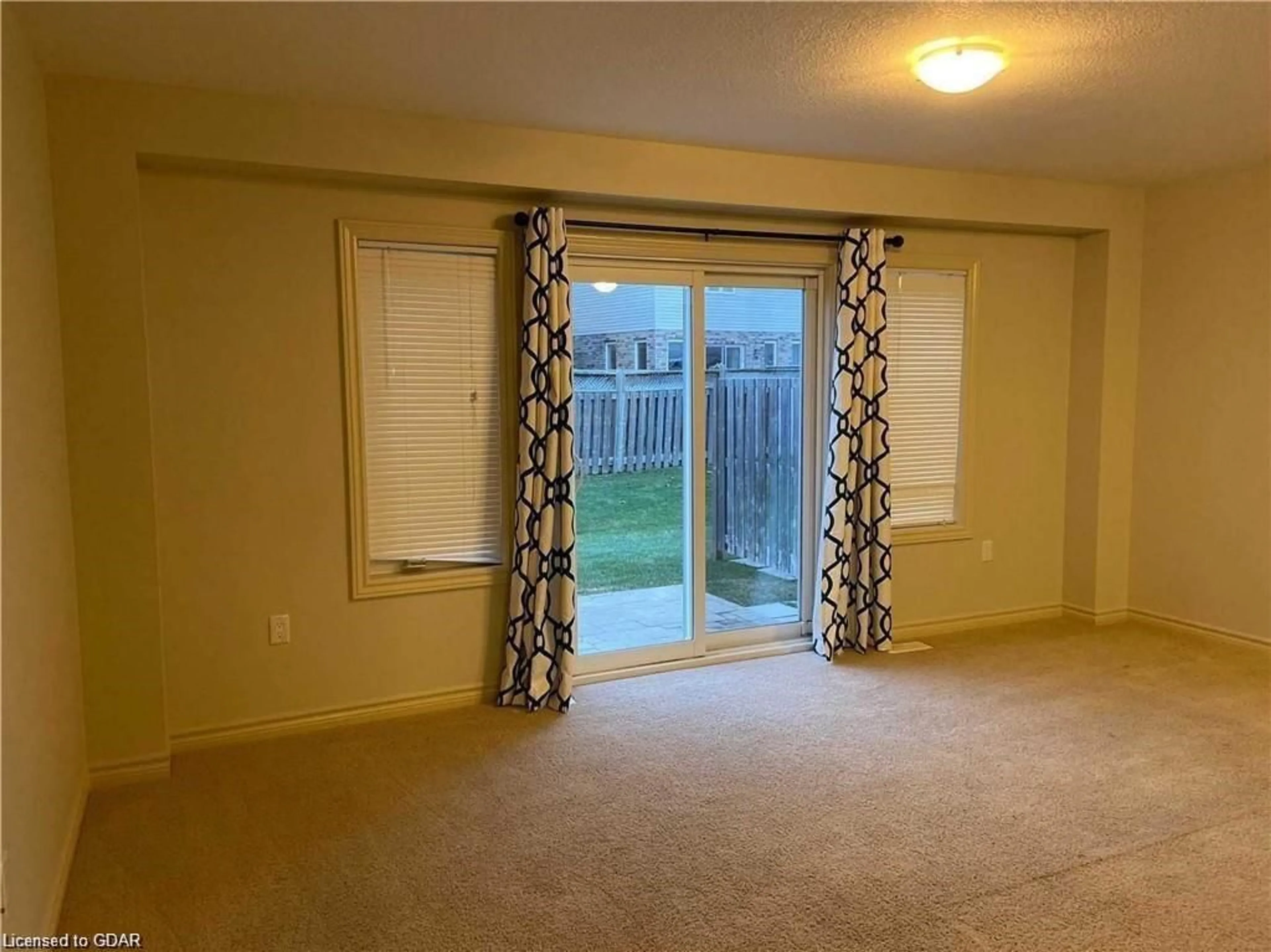 A pic of a room for 36 Waterford Dr, Guelph Ontario N1L 0H6