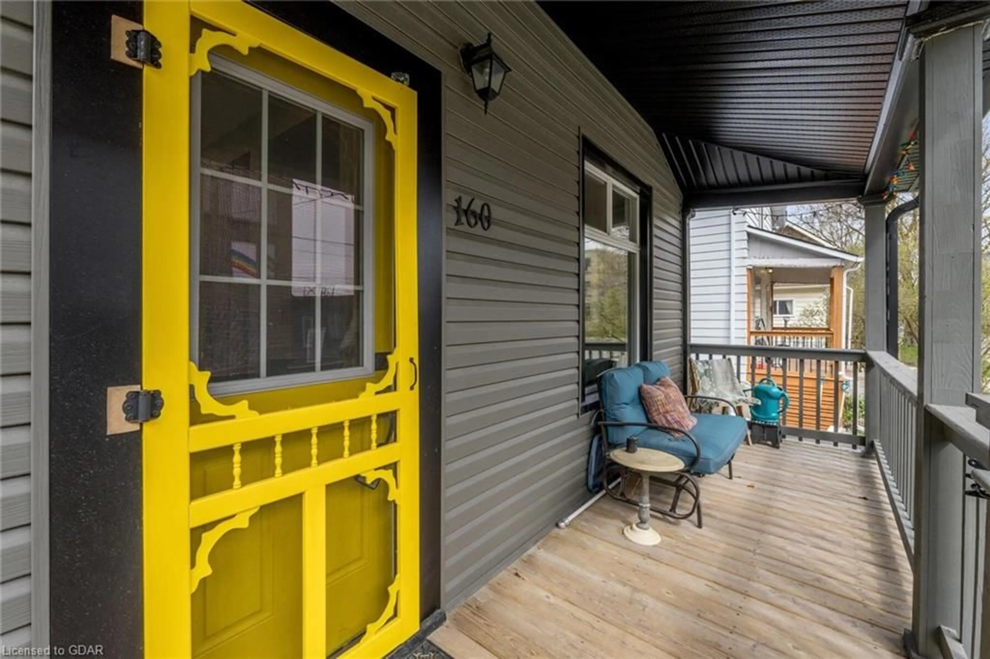 Patio for 160 King St, Stratford Ontario N5A 4S1