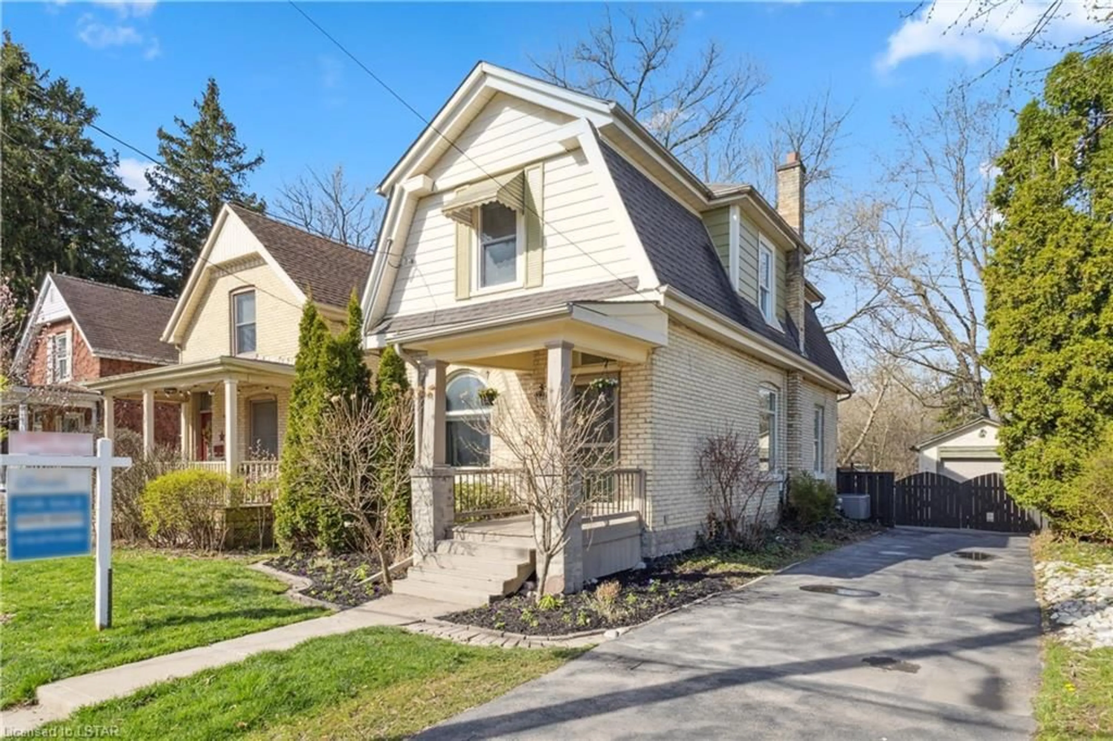 Frontside or backside of a home for 123 Cathcart St, London Ontario N6C 3M2