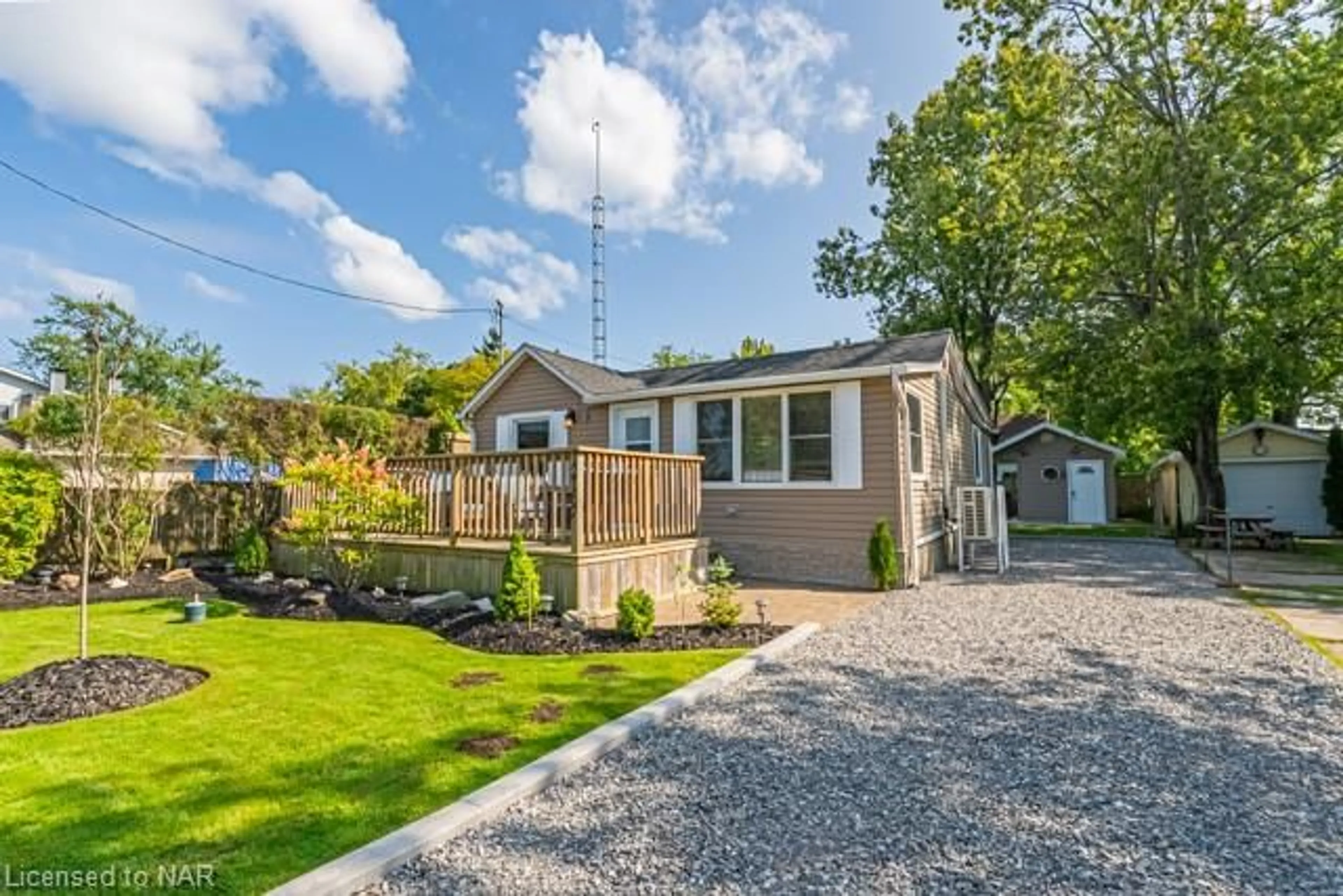 Cottage for 12187 Lakeshore Rd, Wainfleet Ontario L0S 1V0