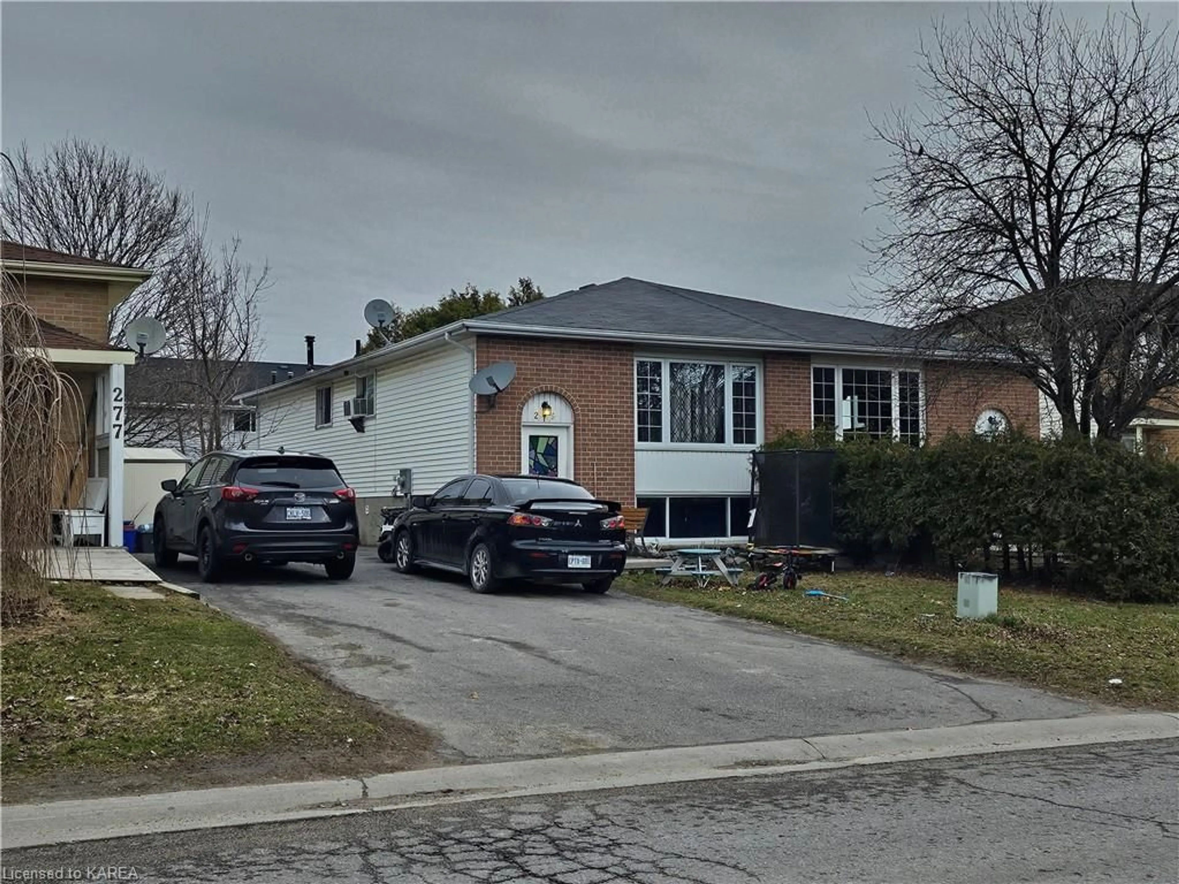Frontside or backside of a home for 279 Kingsdale Ave, Kingston Ontario K7M 8H8