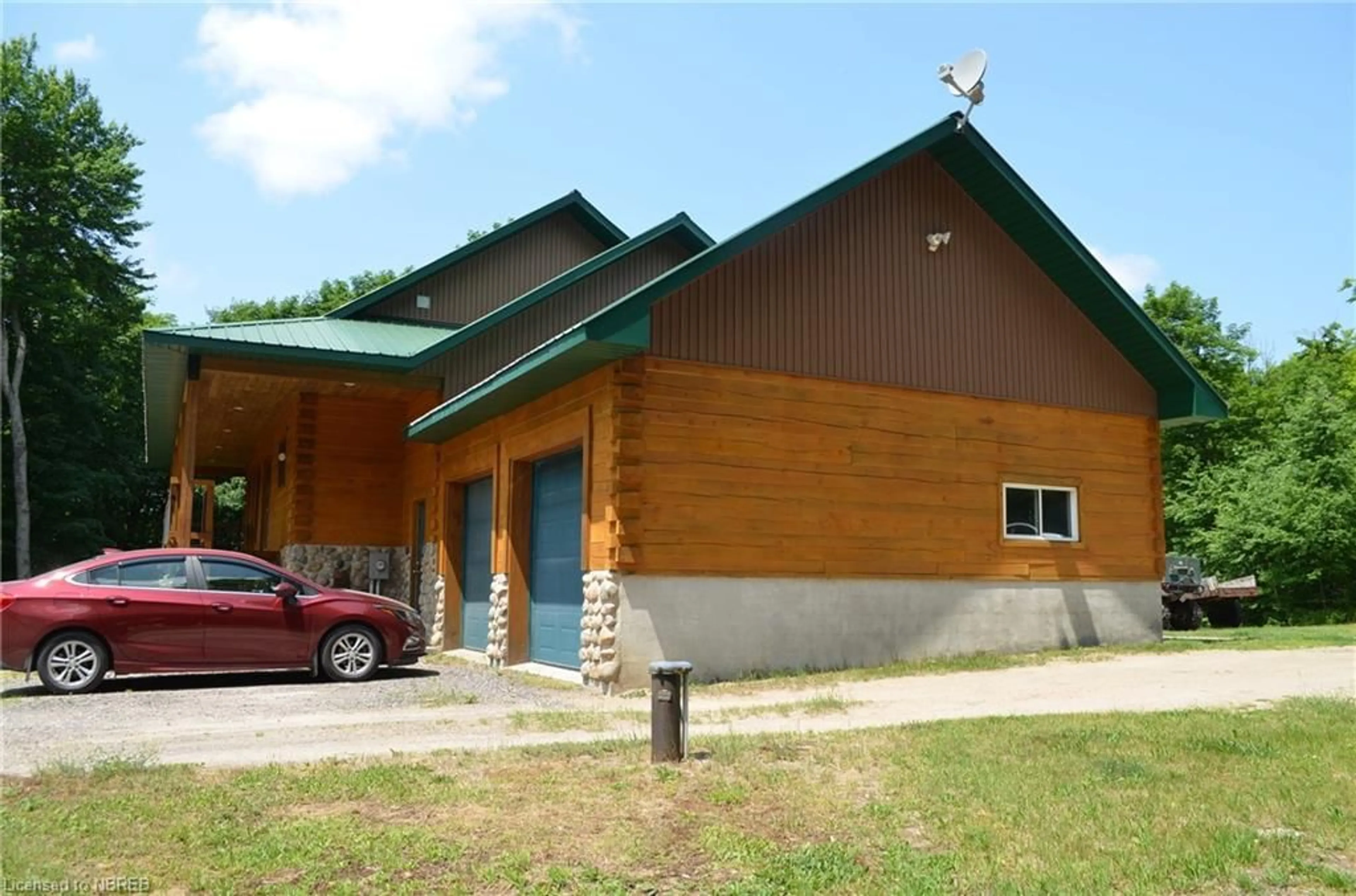 Outside view for 508 Main St, Trout Creek Ontario P0H 2L0