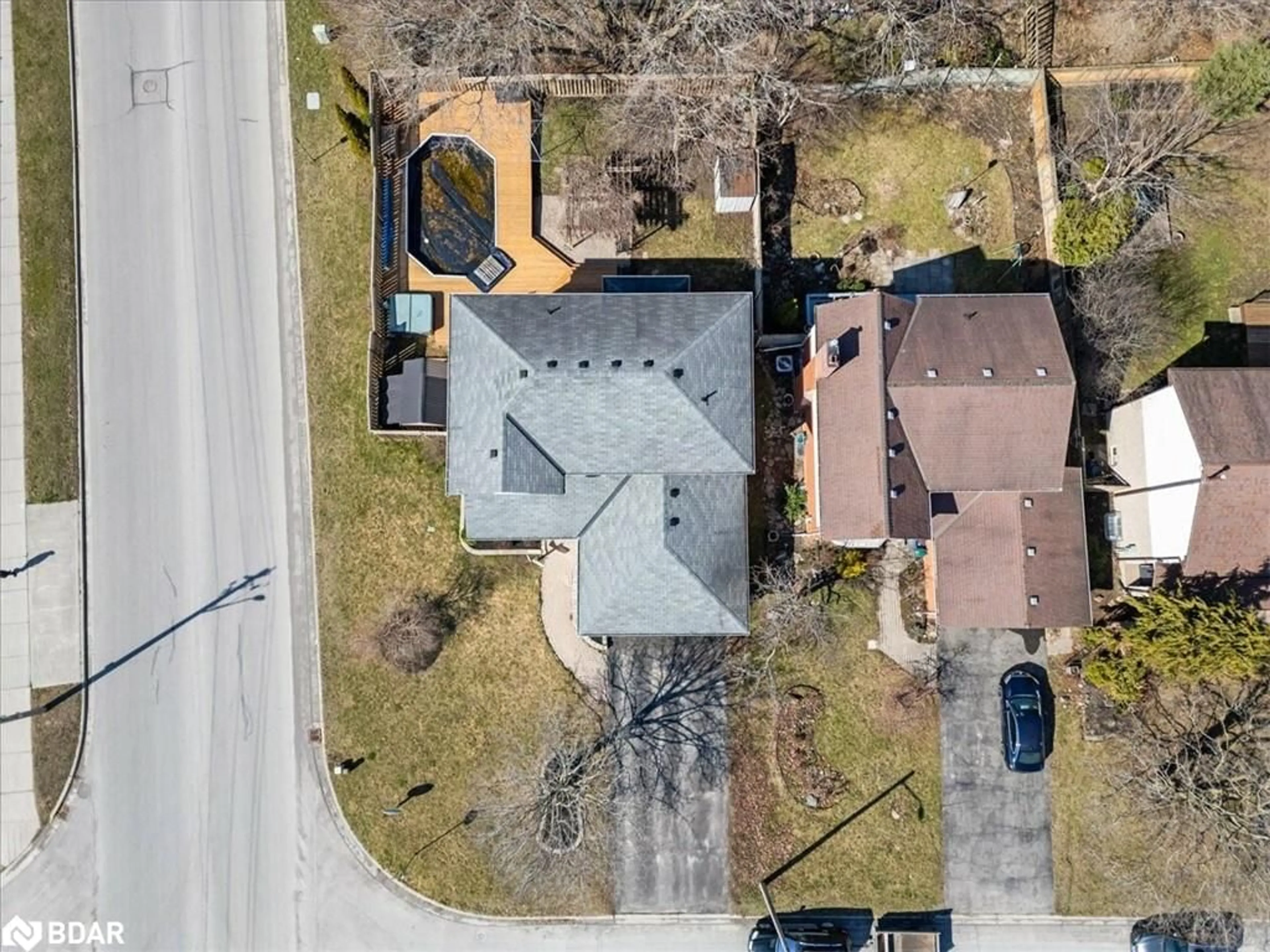 Frontside or backside of a home for 24 Briarwood Cres, Belleville Ontario K8N 5E5