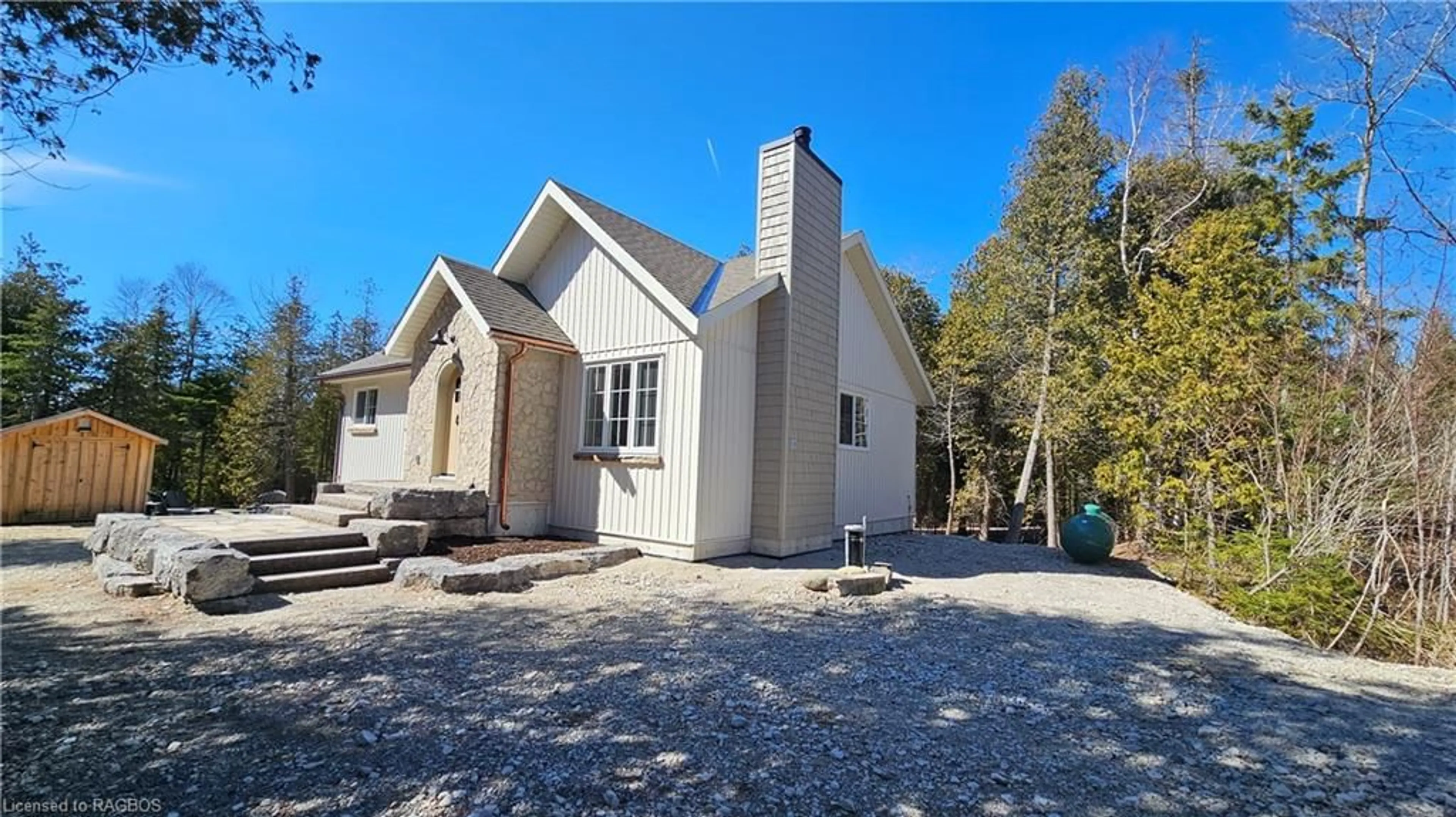 Cottage for 23 Gard St, Northern Bruce Peninsula Ontario N0H 1W0