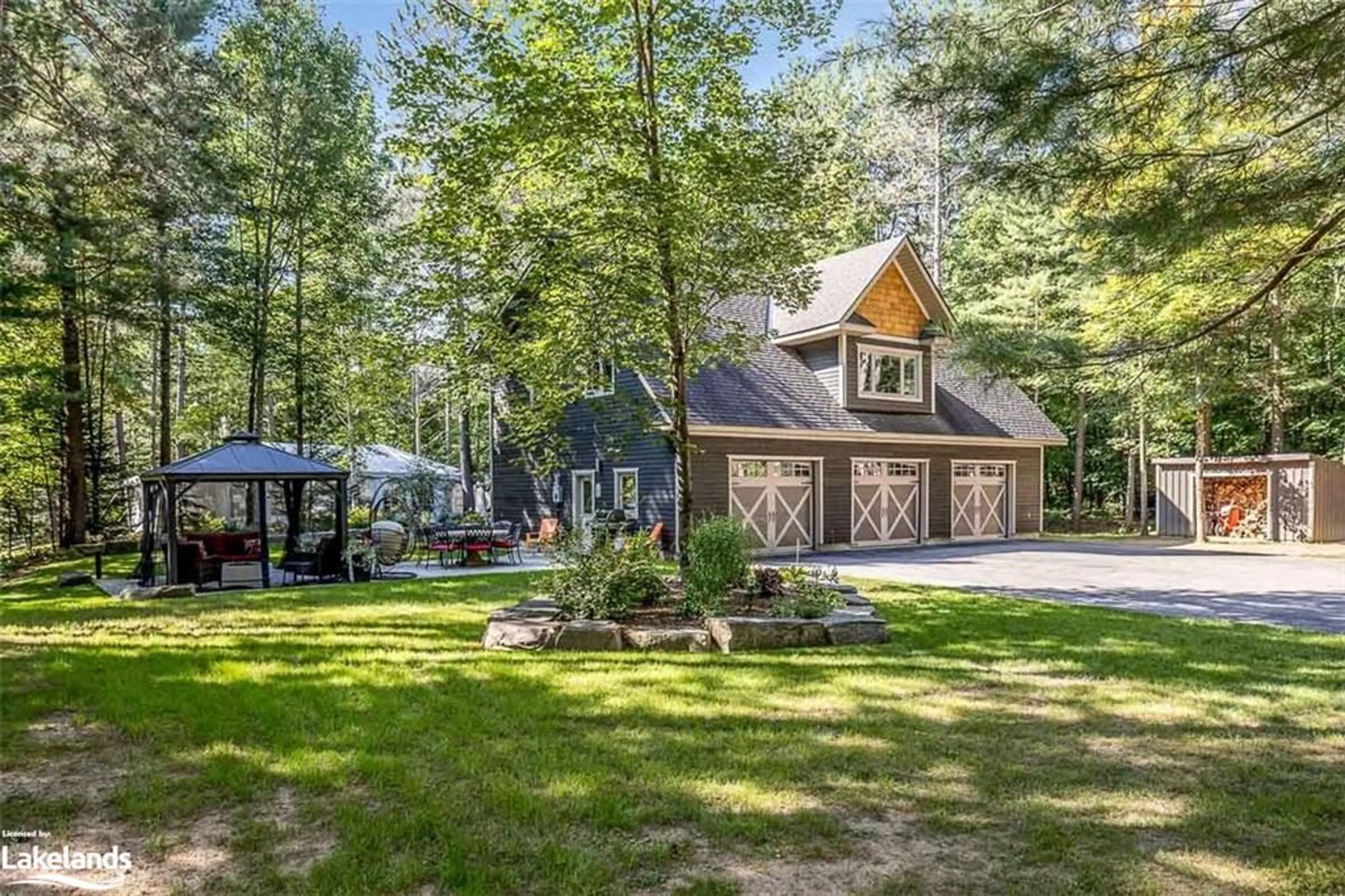 Cottage for 1438 South Waseosa Lake Rd, Huntsville Ontario P1H 2N5