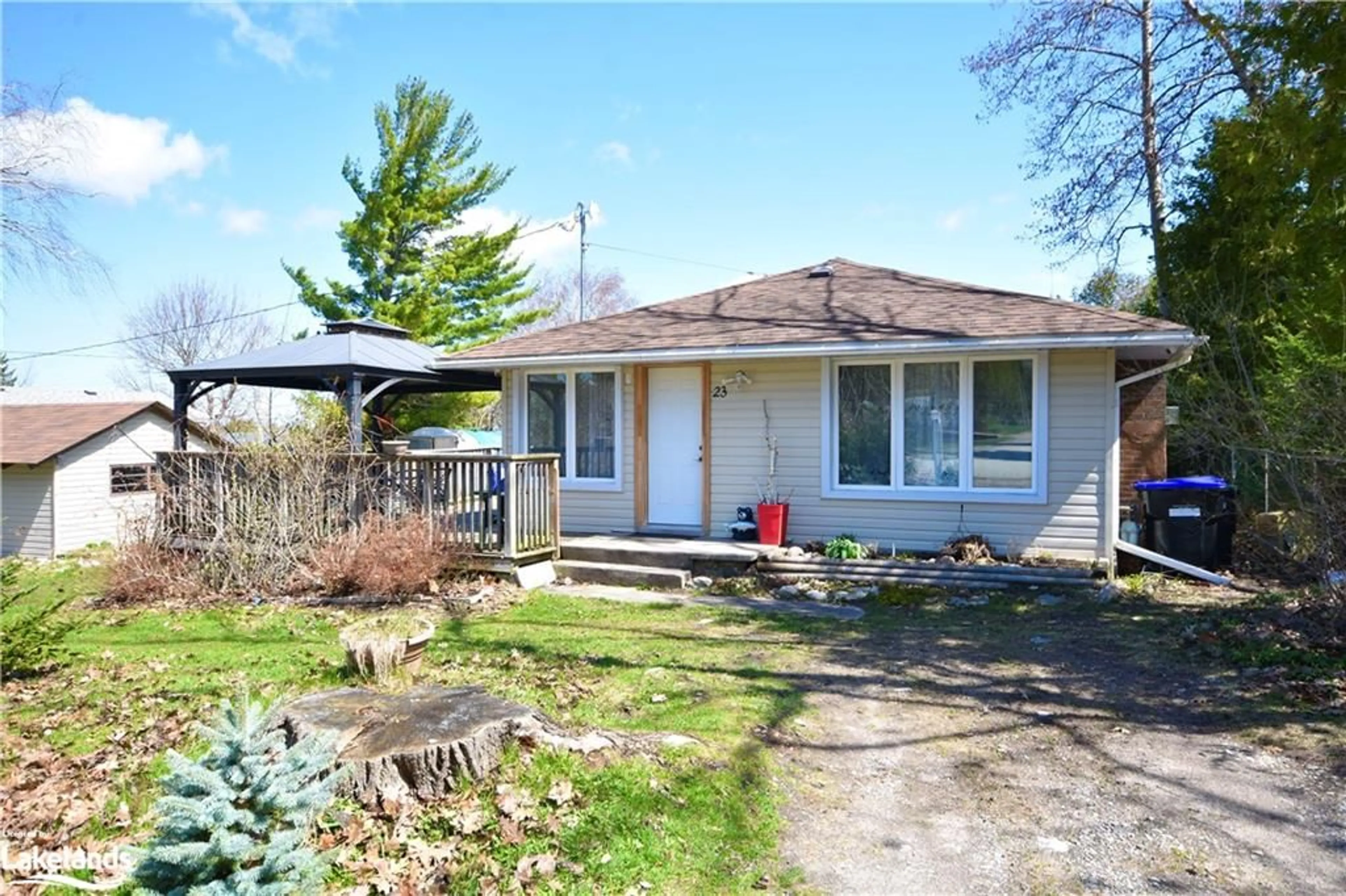 Frontside or backside of a home for 23 Yeoger Dr, Port McNicoll Ontario L0K 1R0