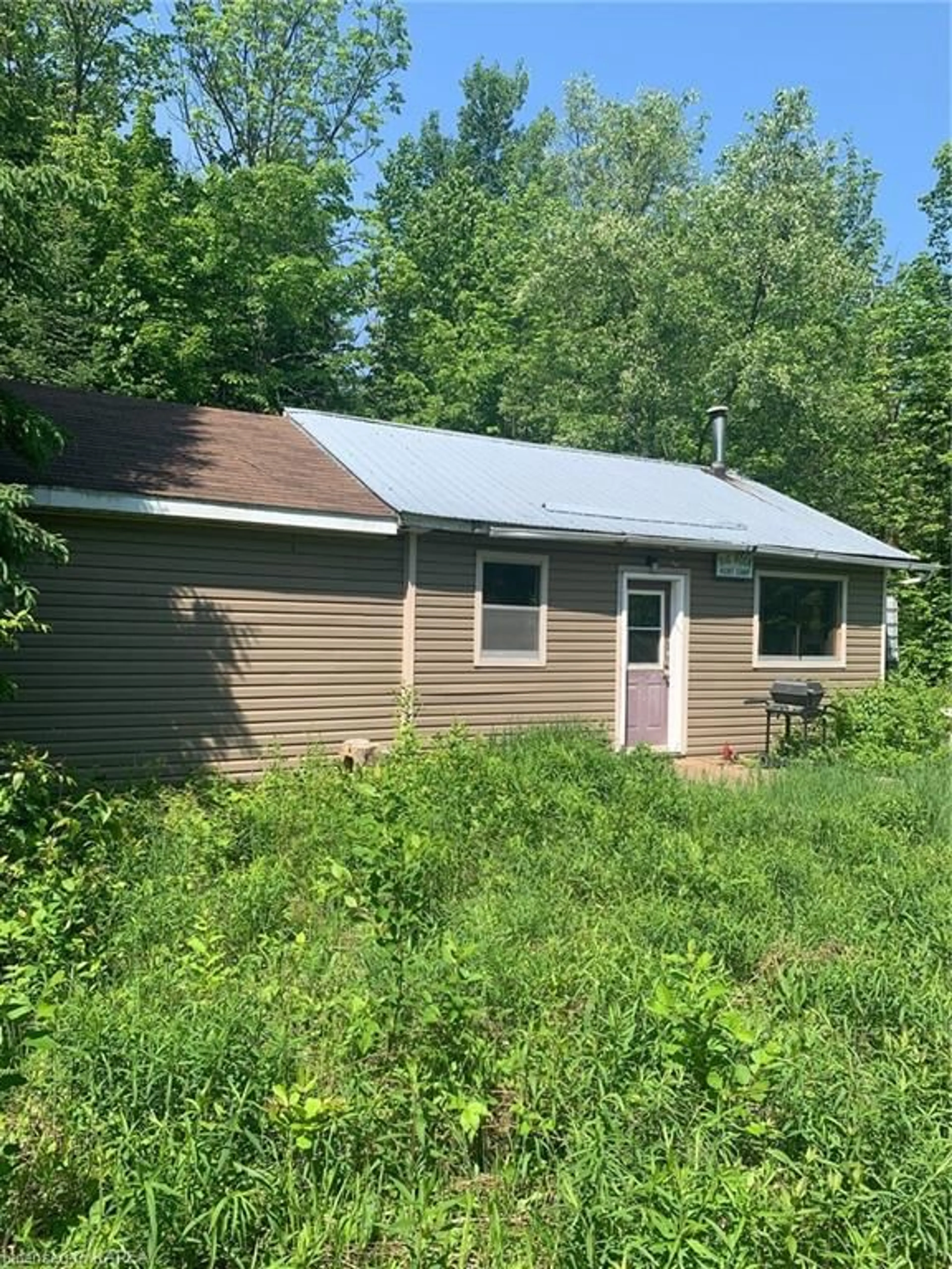 Shed for 700 Slate Falls Rd, Denbigh Ontario K0H 1L0