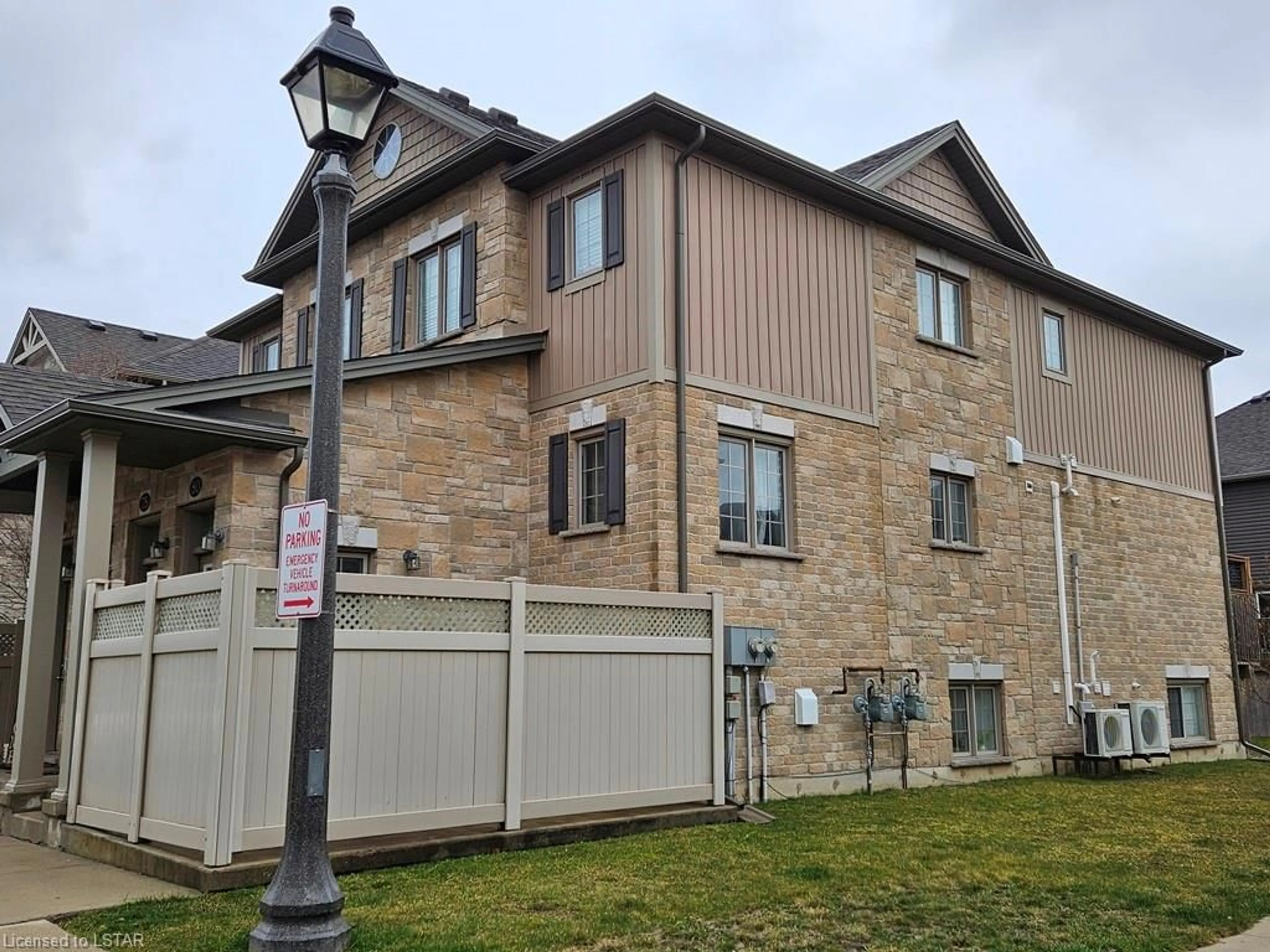 A pic from exterior of the house or condo for 3200 Singleton Ave #80, London Ontario N6L 0C7