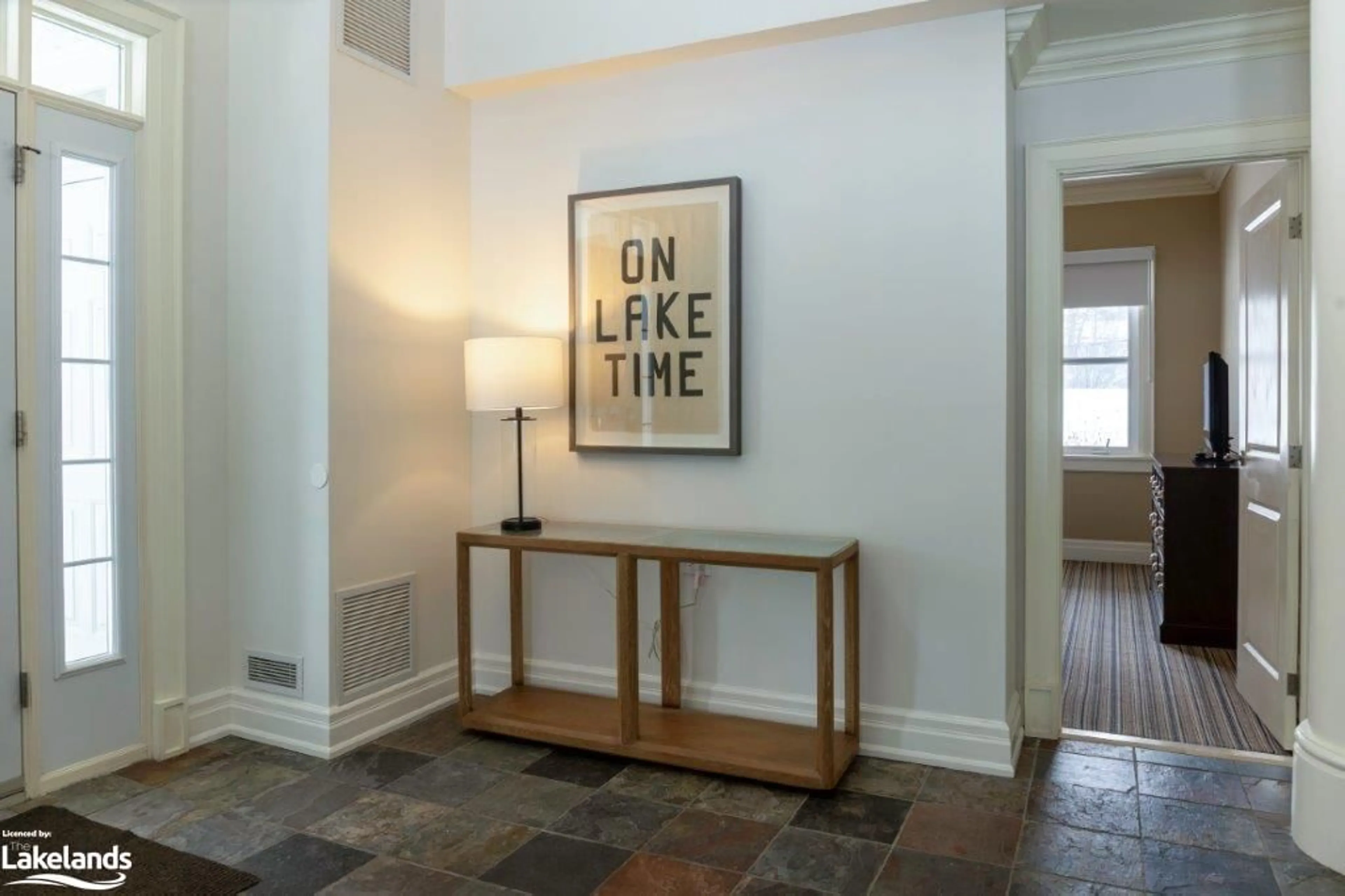 Indoor entryway for 1869 Muskoka Road 118 #G101-B1, Muskoka Lakes Ontario P1L 1W8