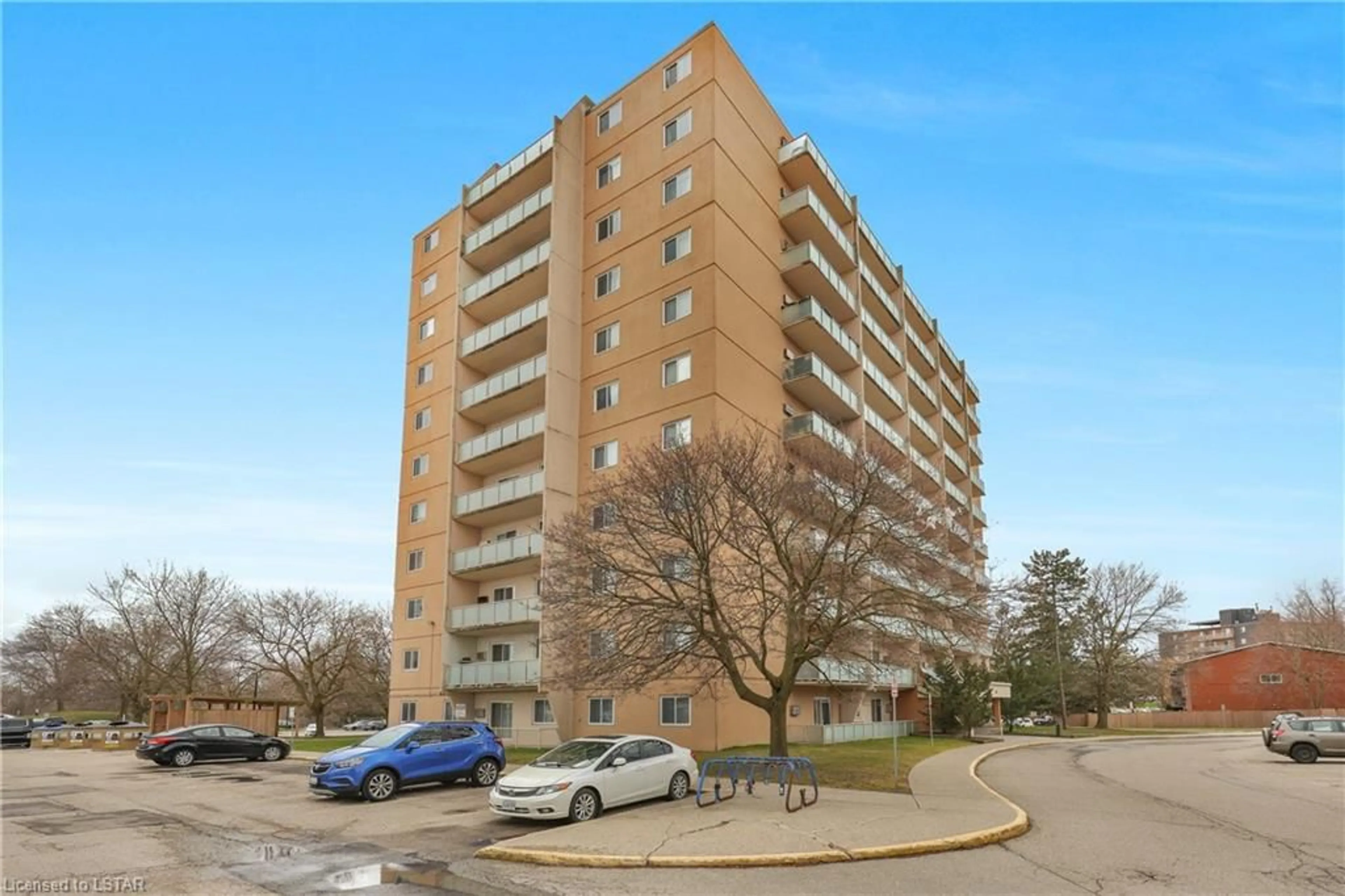 A pic from exterior of the house or condo for 563 Mornington Ave #704, London Ontario N5Y 4T8